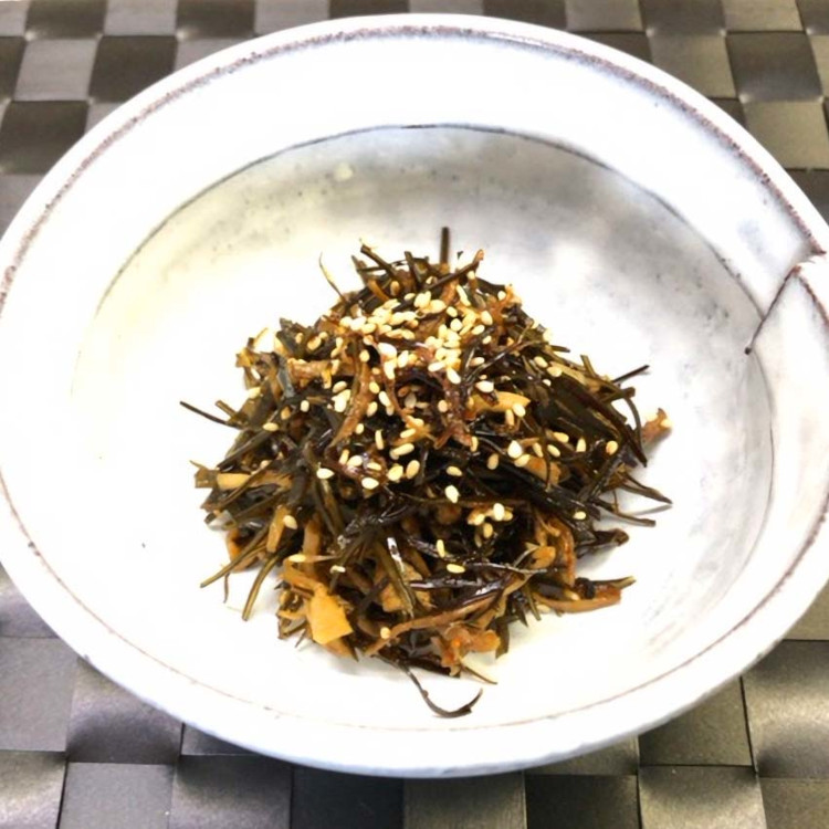ごはんのお友にぴったり「出汁殻昆布と椎茸の軸の佃煮」｜サルベージ料理