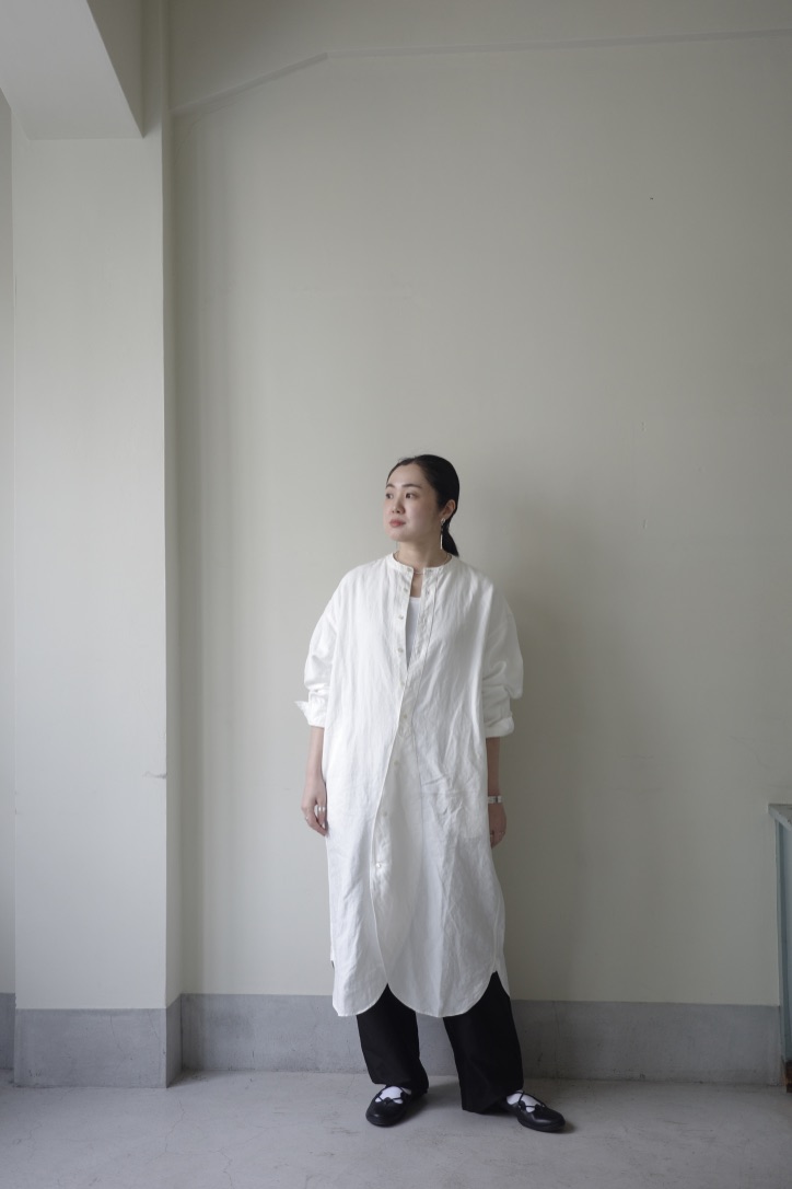 genreの白いSHIRT DRESS