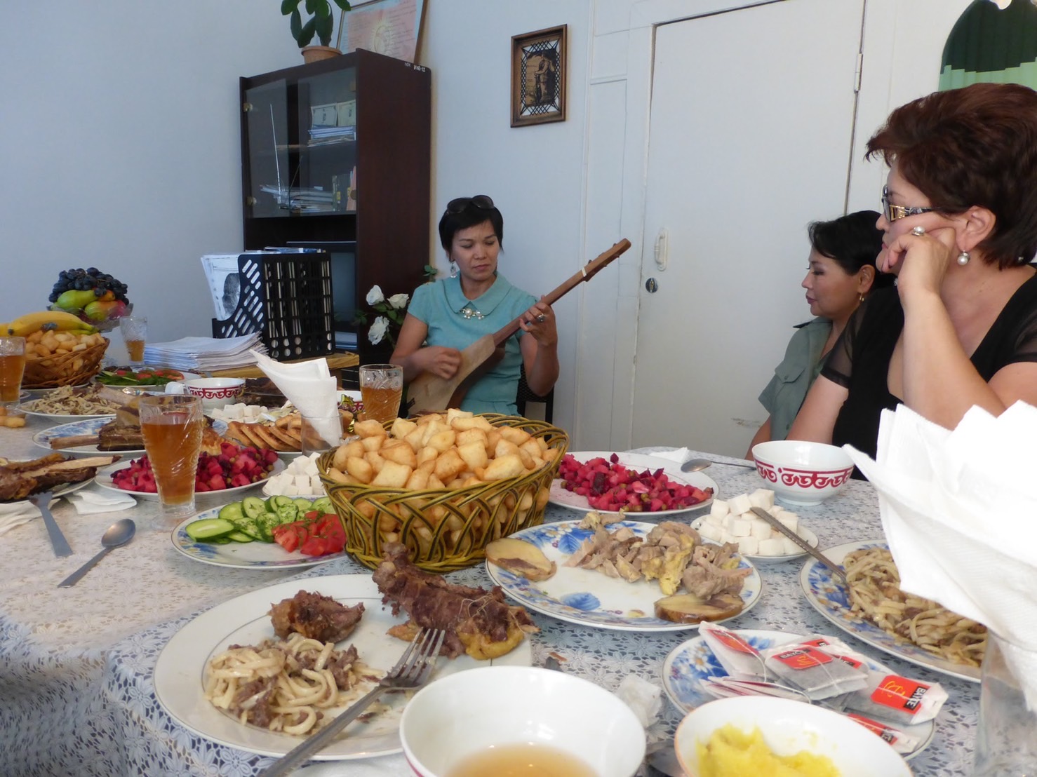 国際色豊か！中央アジアの食文化