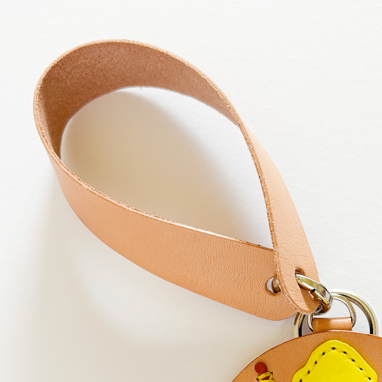 トートバッグにも付けやすい!バッグチャーム仕様変更のお知らせ