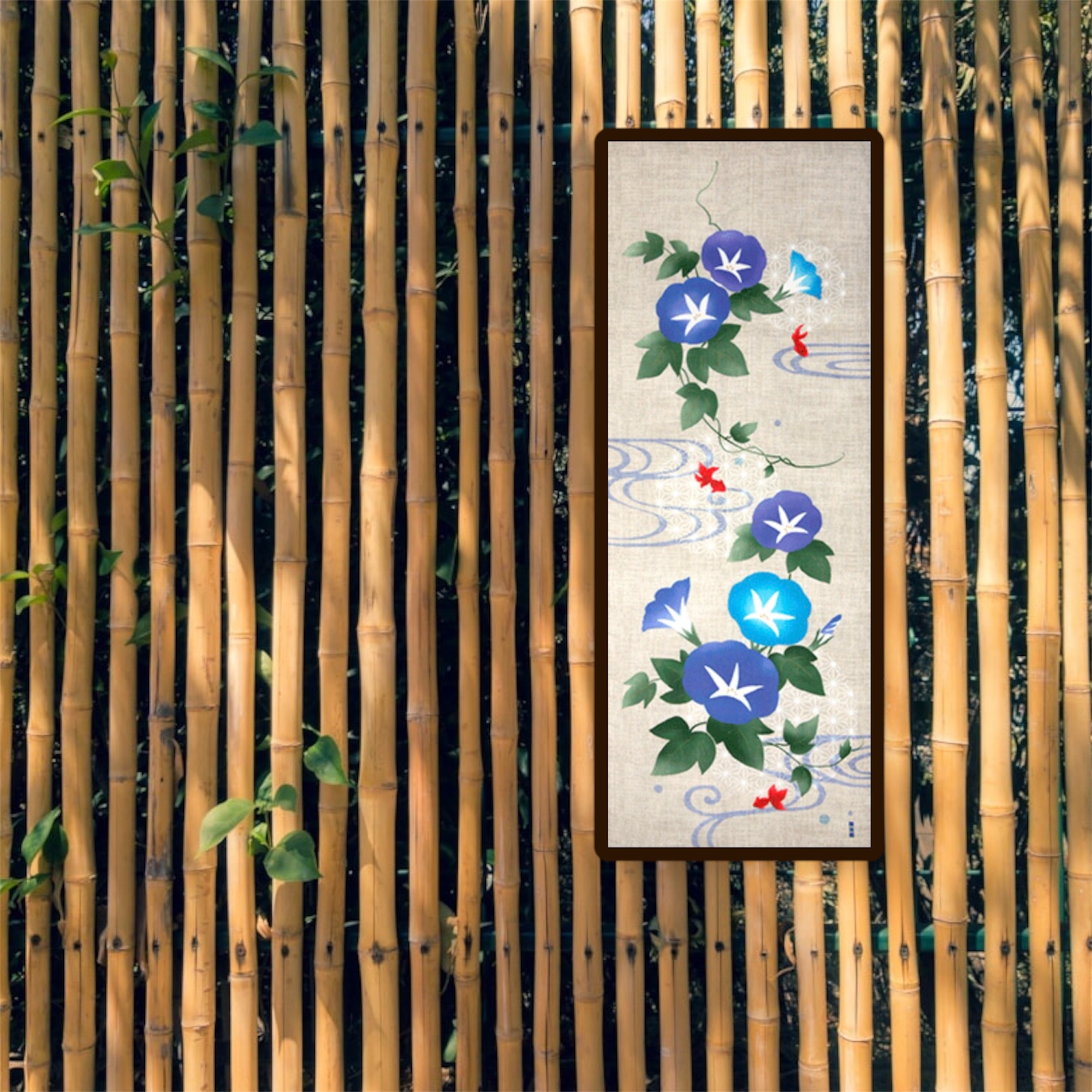 お部屋を彩ります♪  涼しげな朝顔柄の絵手ぬぐい