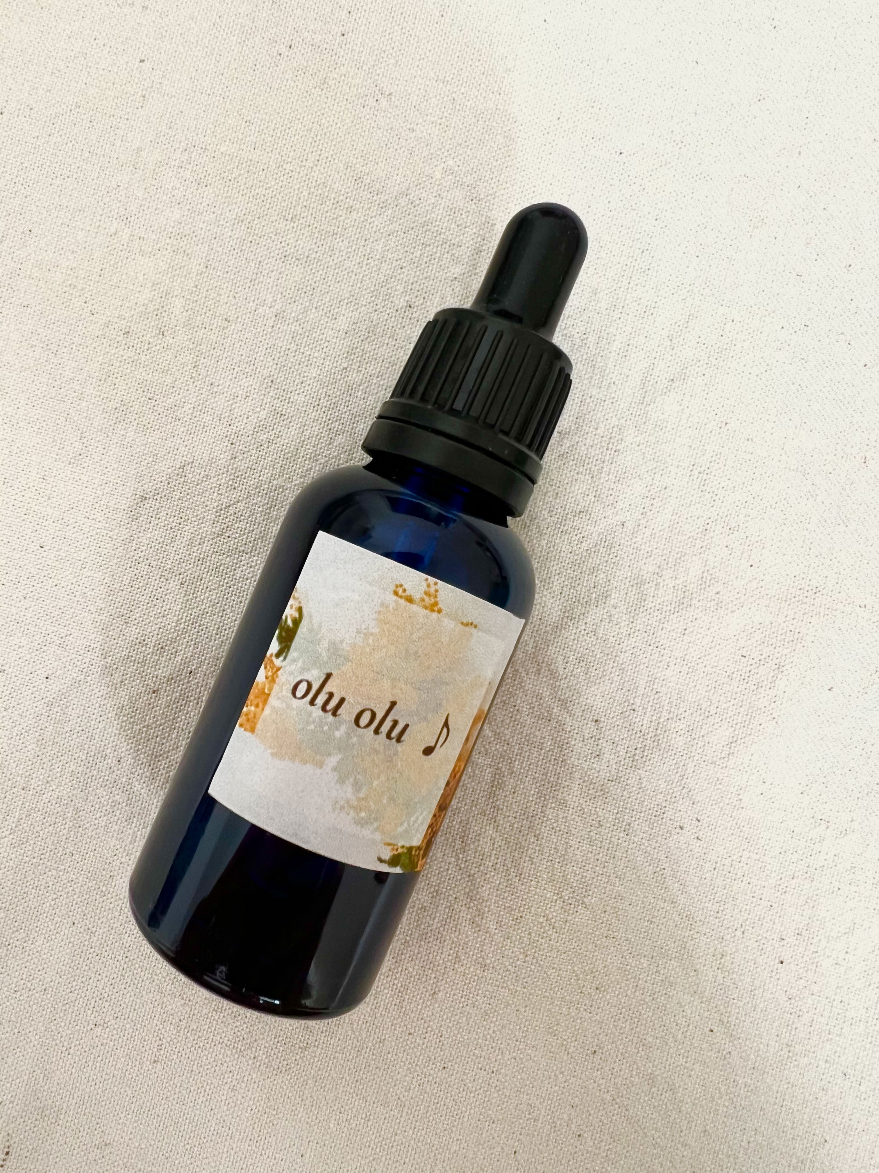 フラワーエッセンスブレンドボトルのガラス瓶のデザイン変更しました。