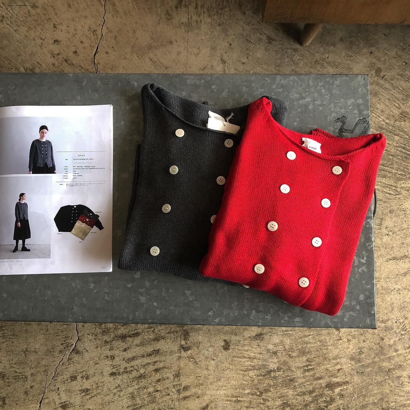 新作のお洋服が届きました