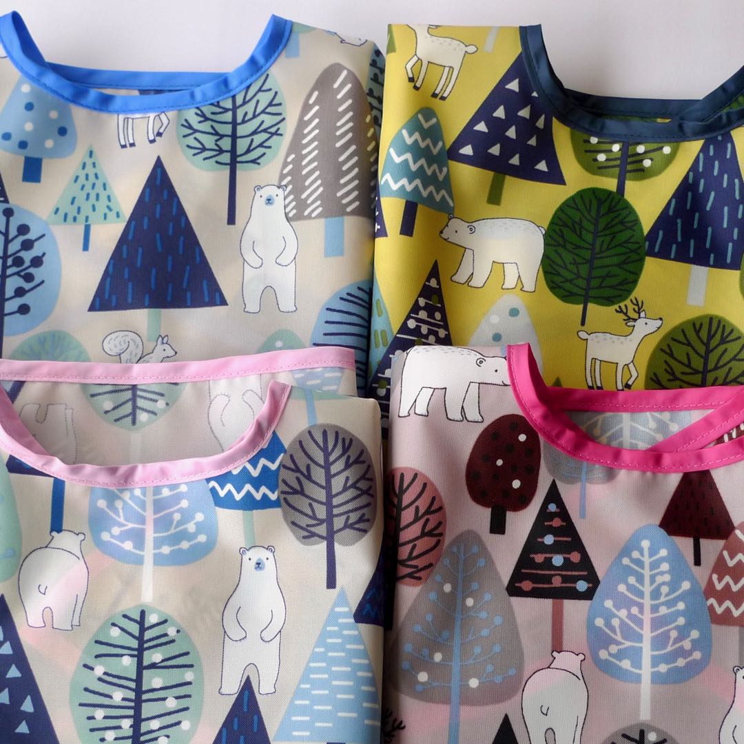 少しお時間をいただきますが、ご注文受付中です!(エプロンの新しい柄もあります)