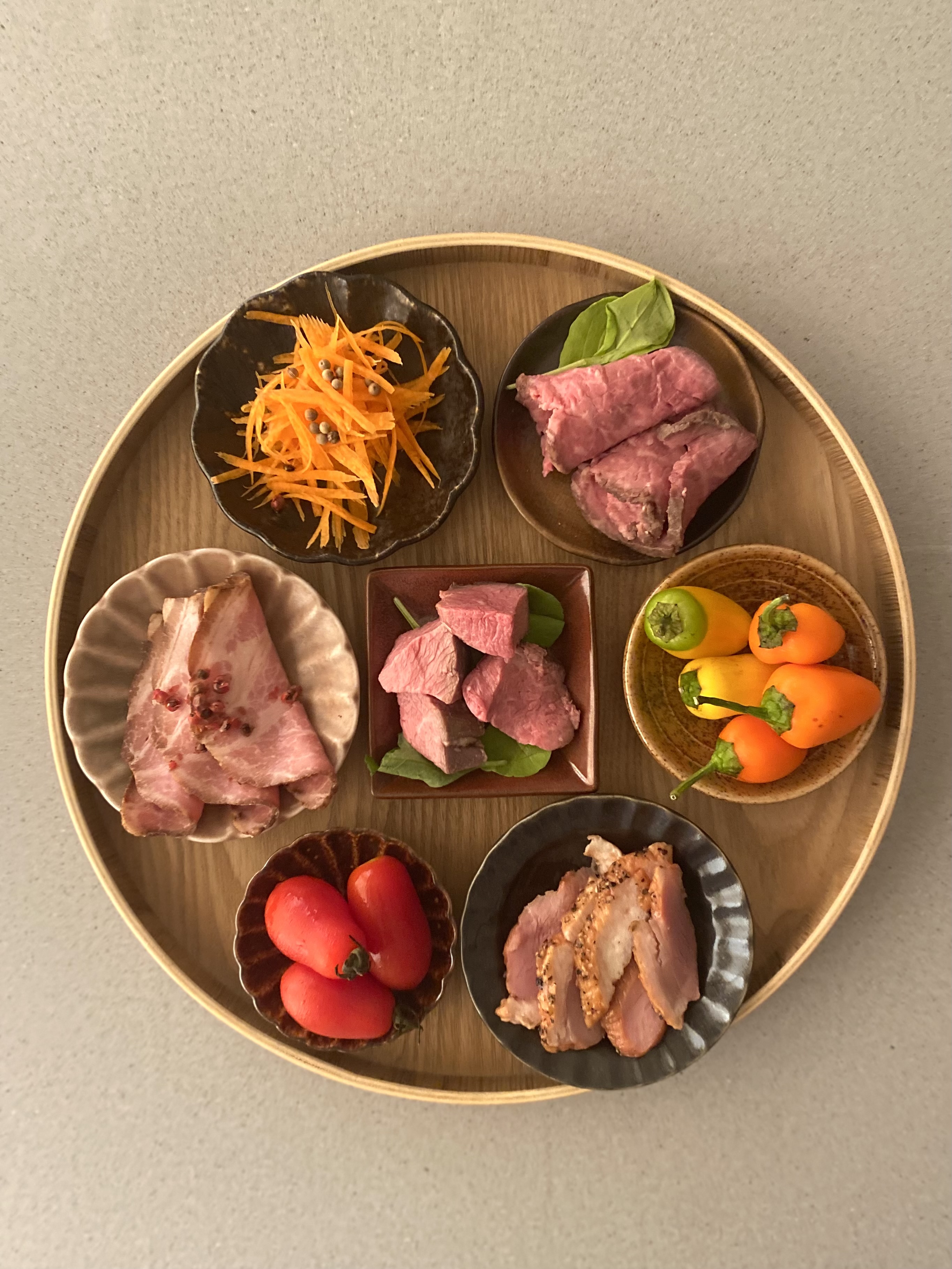 肉々しいけどオシャレに盛り付けてみた