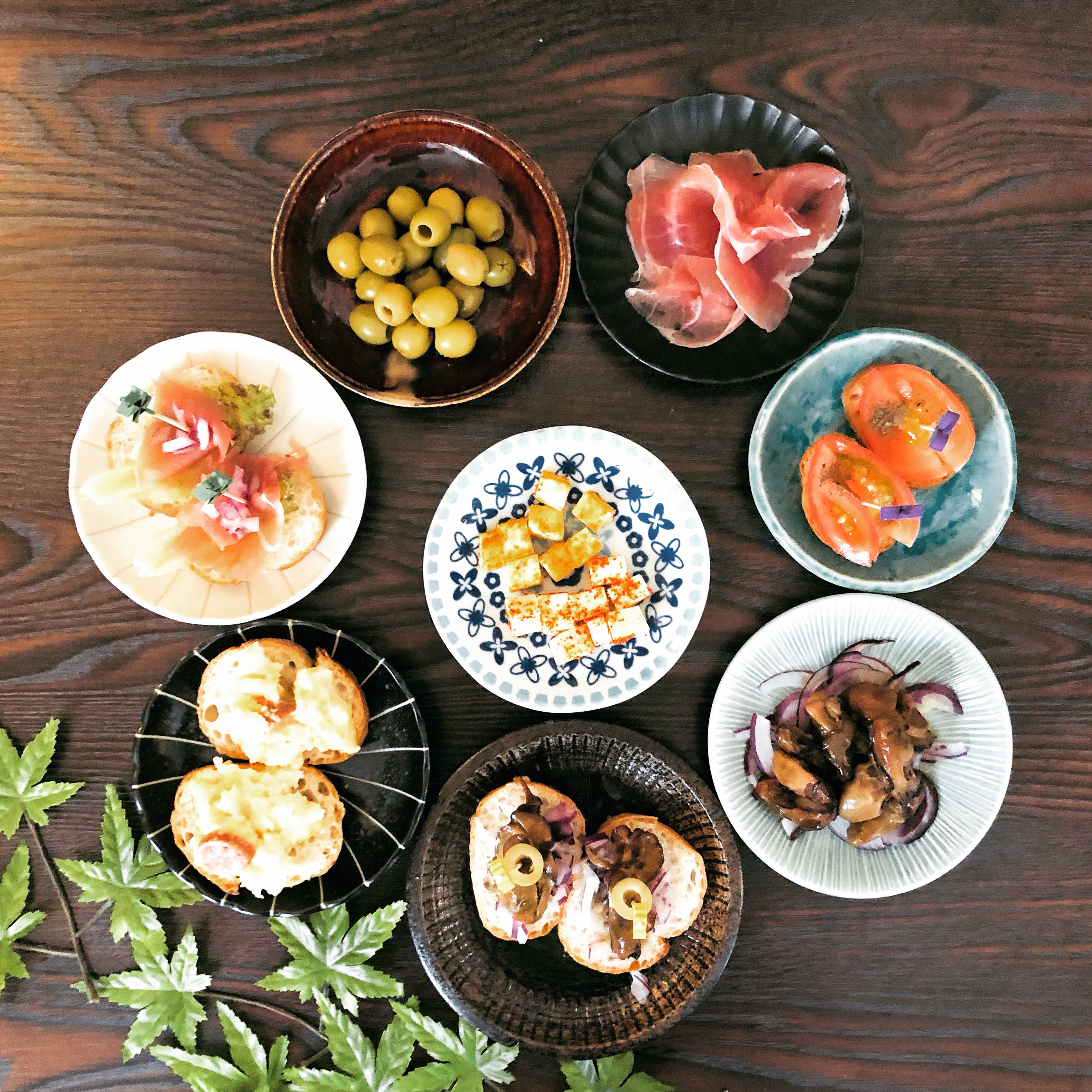 豆皿とタパス料理のマリアージュ