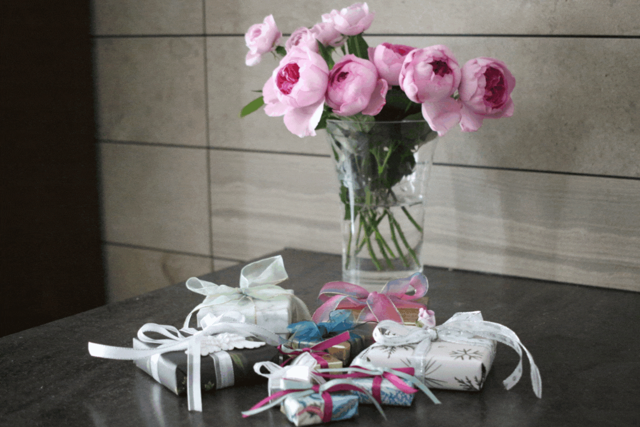 Renewal Gift Wrapping!!