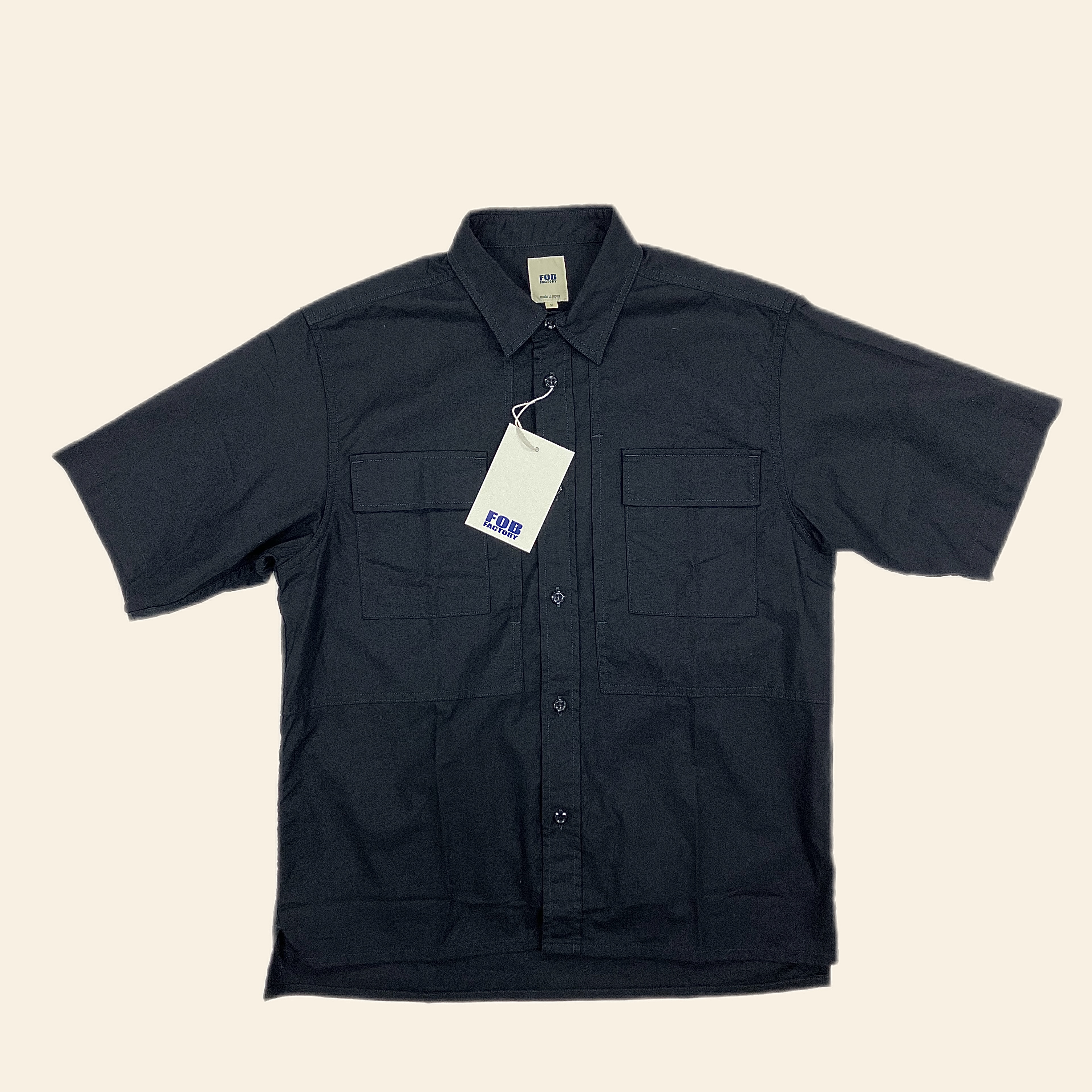 風がぬける『FOB FACTORY』のハンティングシャツ