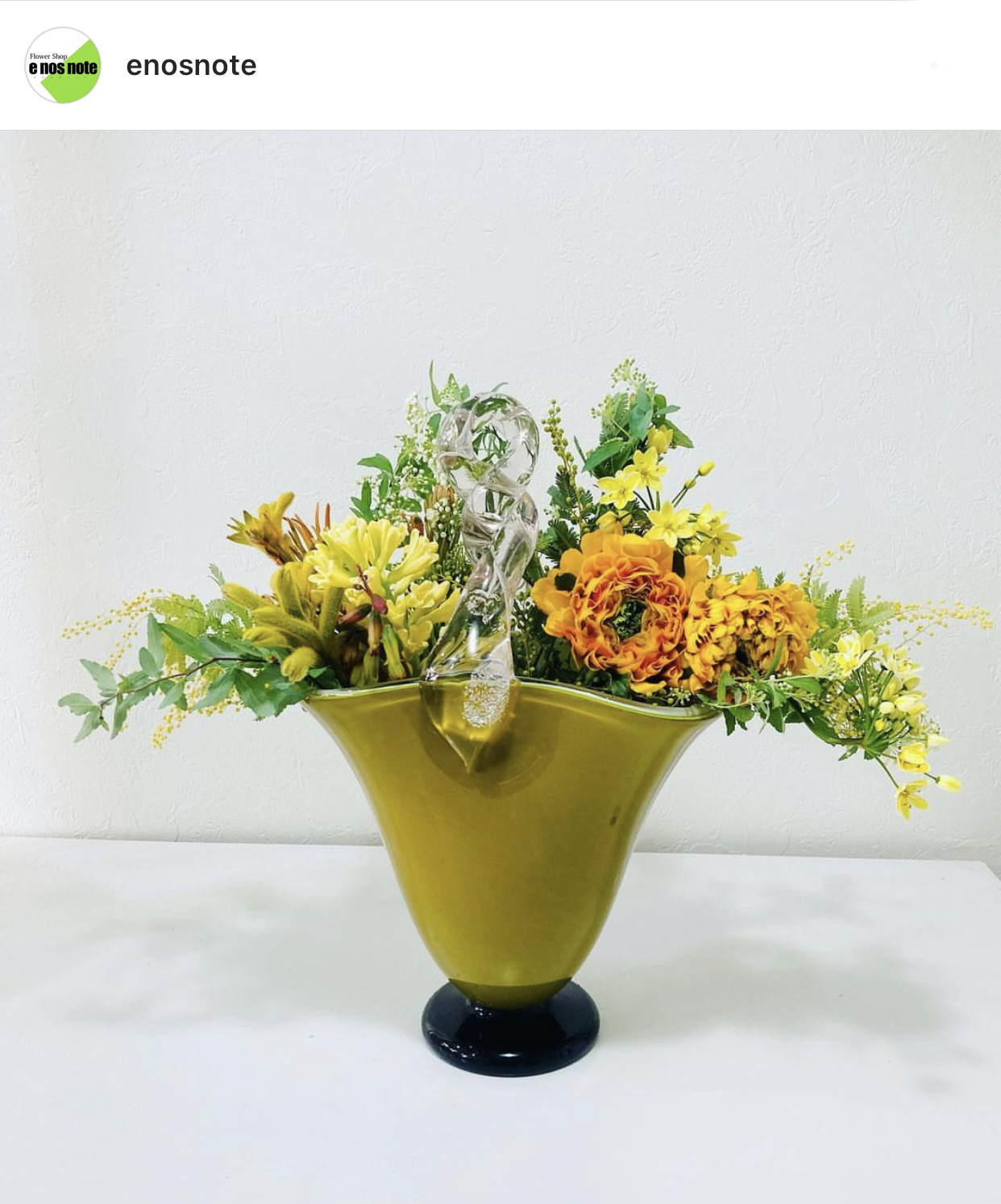 今日のお花🌼花瓶お持ち込みの定期装花