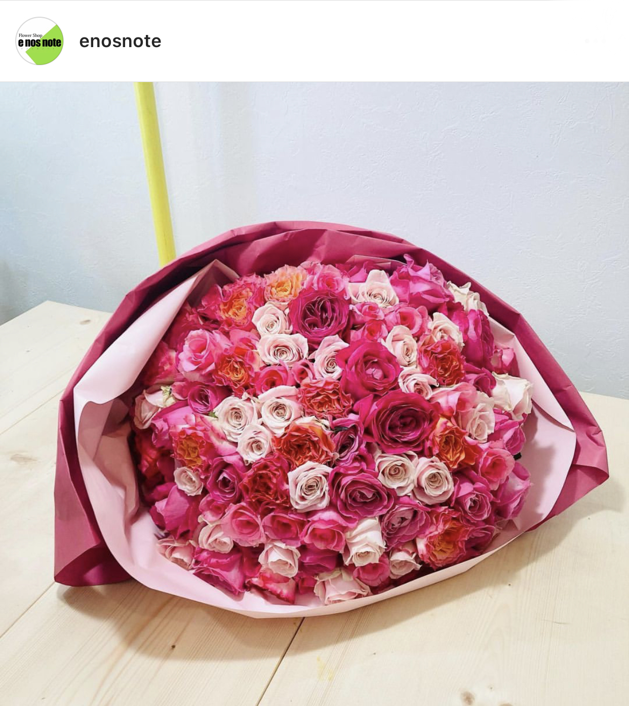 結婚式のブーケや卓上花も承ります💐