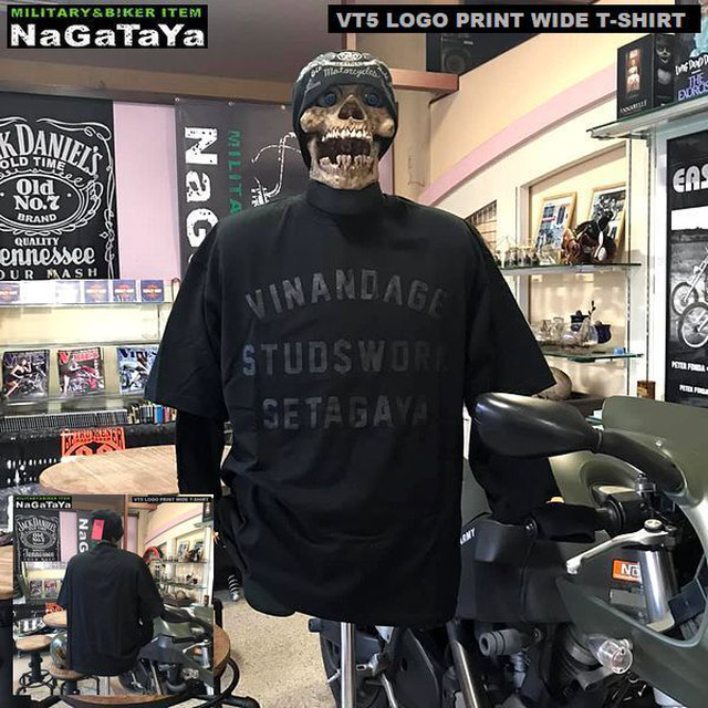 ヴィン&エイジのオールドスクールなフォントをシンプルに配置したベーシックTシャツ