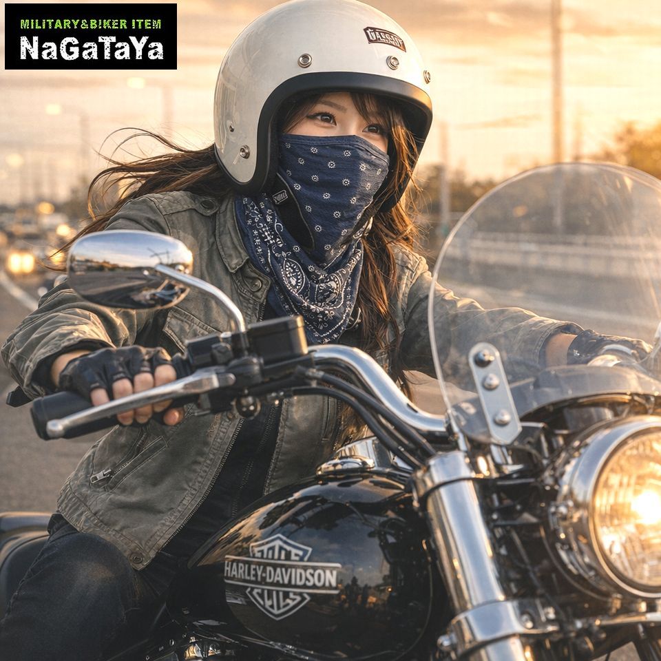 ヴィンテージバンダナで使用されているクッキー柄をプリントした ストレッチフェイスマスク