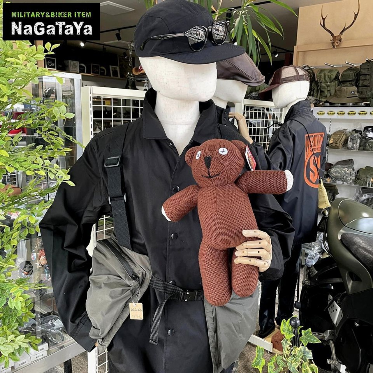 Mr.BeanBearは、ビーンの親友の?クマのキャラクターですばい