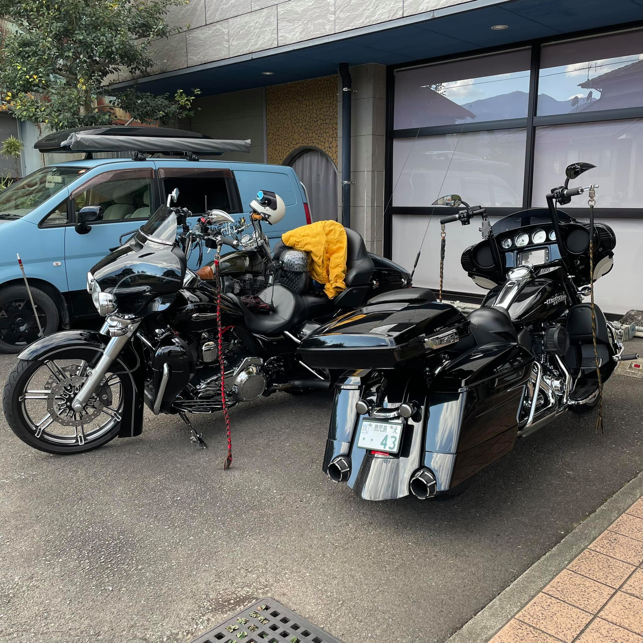 日曜日は、二日酔い地獄の中、なんだかんだと～バタバタでした。