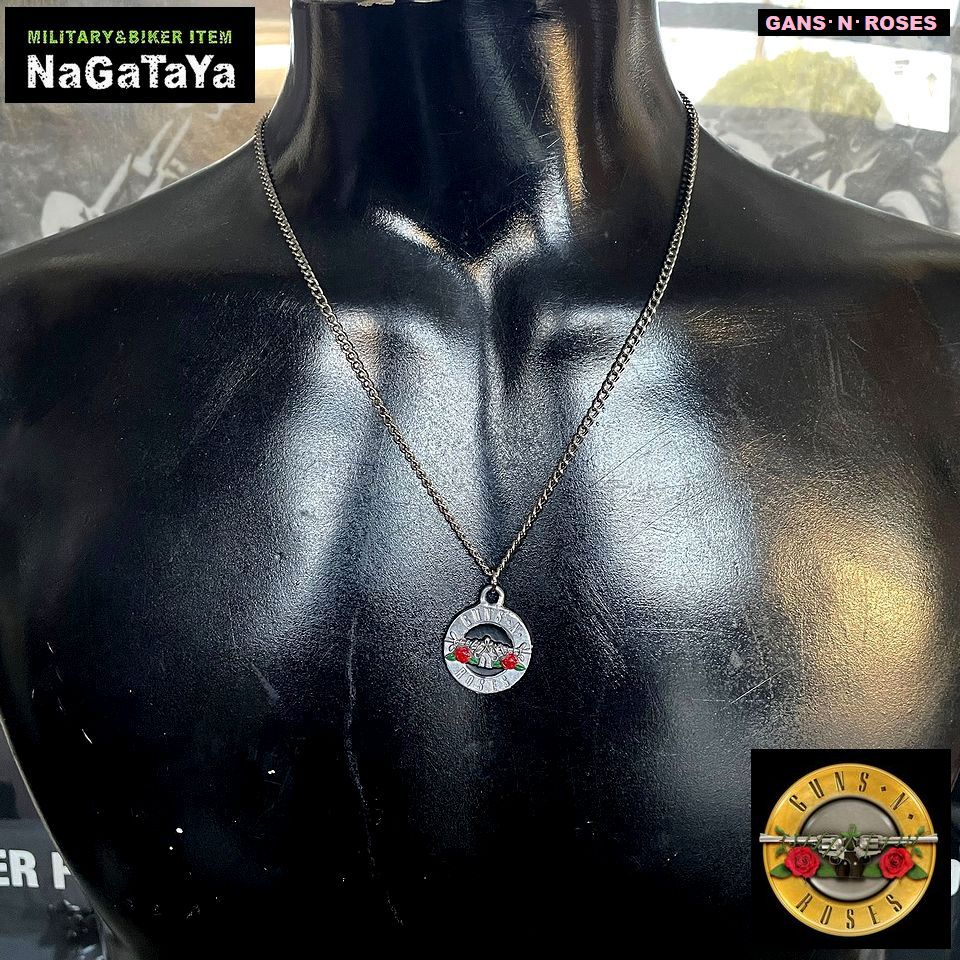人気のロックバンド ガンズ・アンド・ローゼズ・公式ライセンス商品のネックレスぞ!!