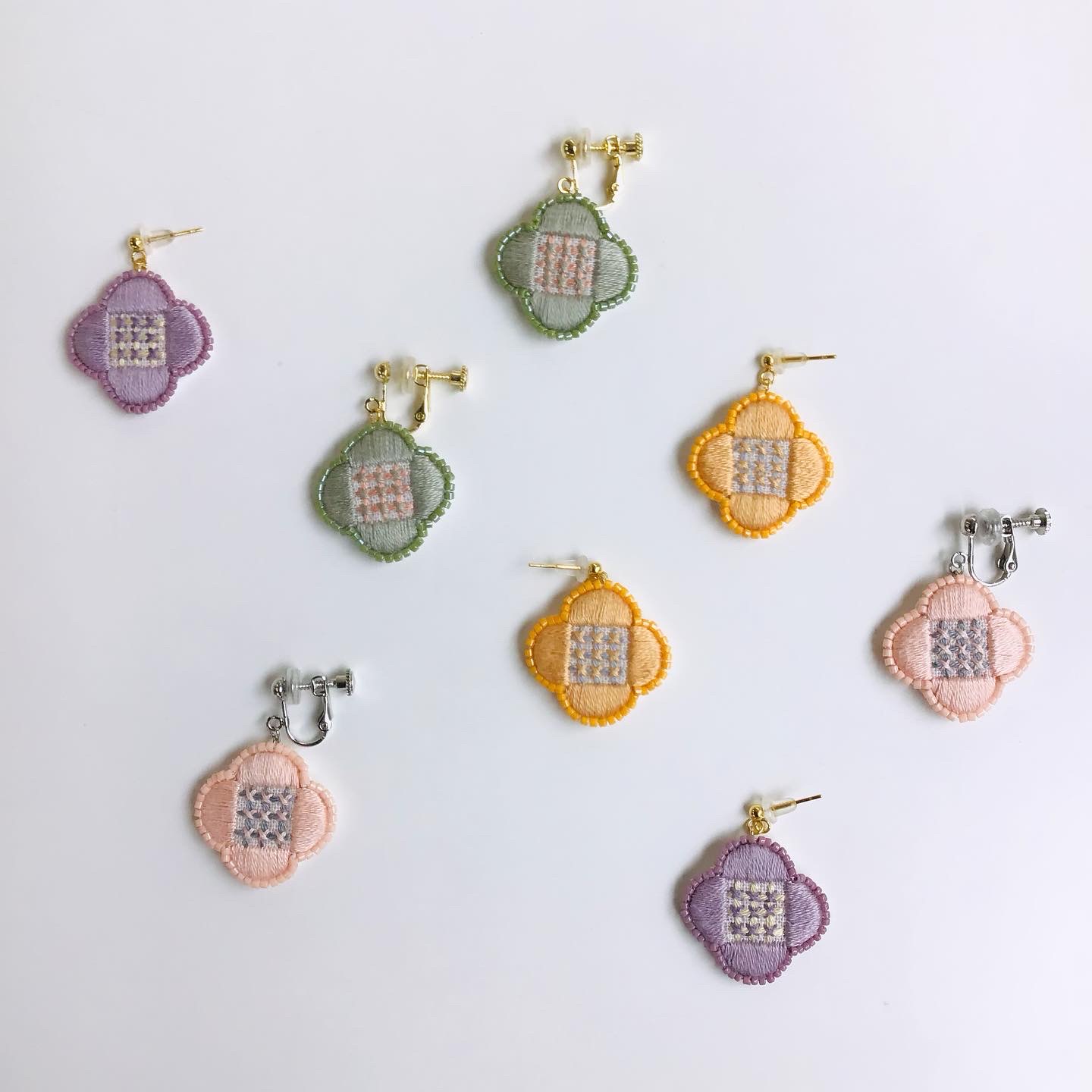 pieni aarre 刺繍のアクセサリー(花ゆらり) -New arrivals-