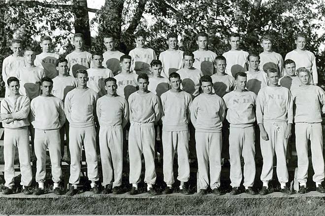 古着スウェットの起源とその魅力