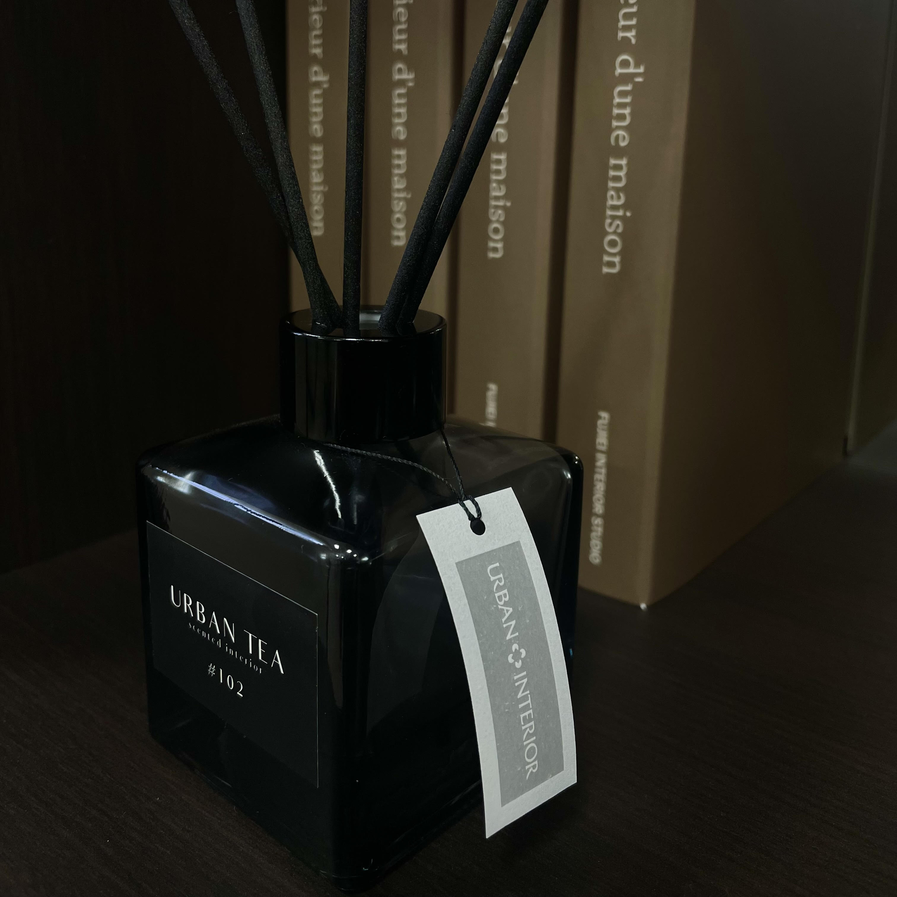 香りとデザインで空間を彩る