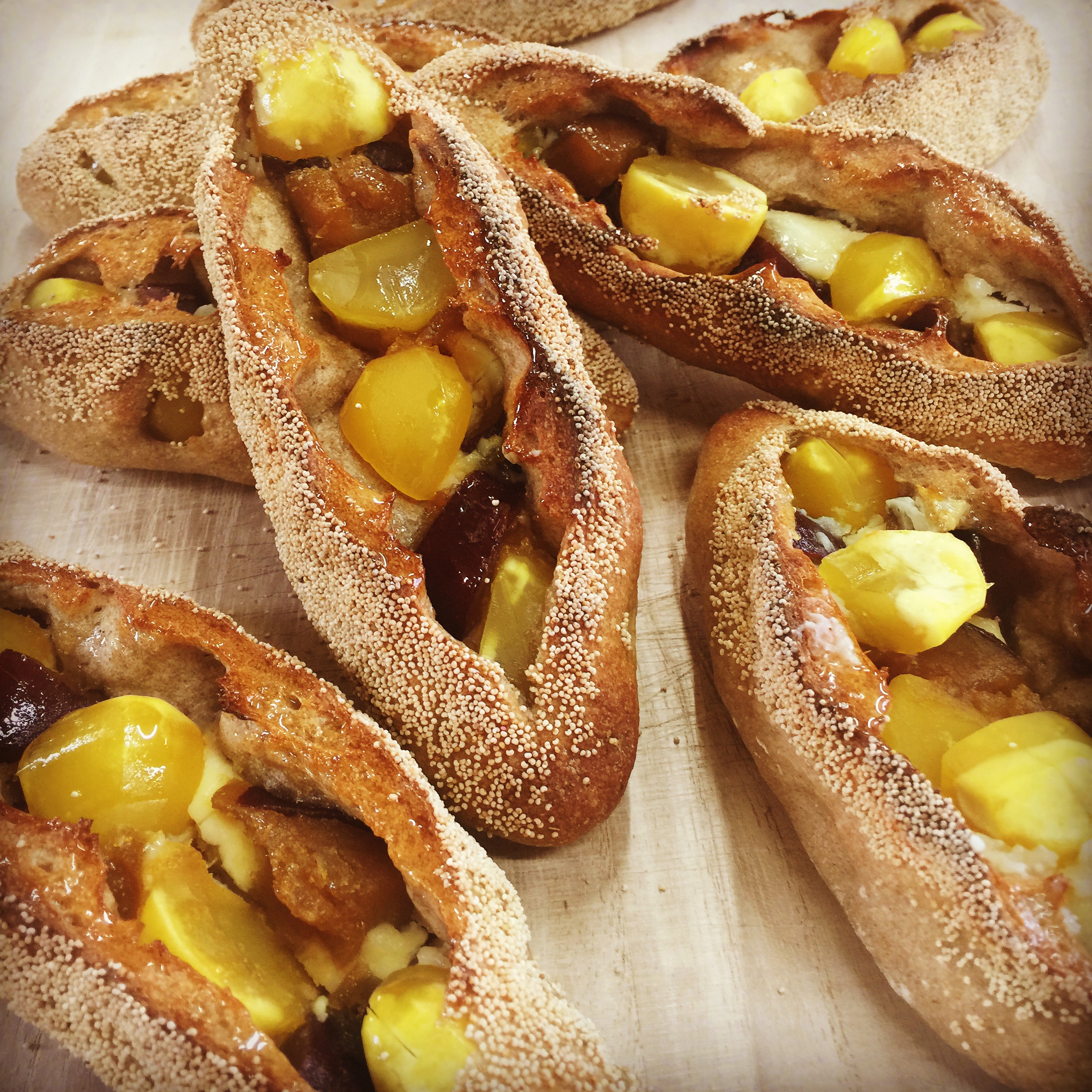 2つのパン こんにちは