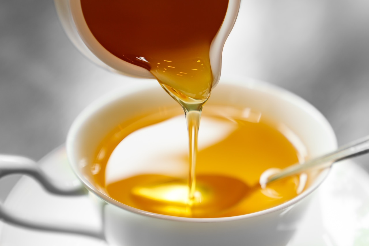 喉が痛いときに「はちみつ」は効果がある? やさしくケアできる理由を解説