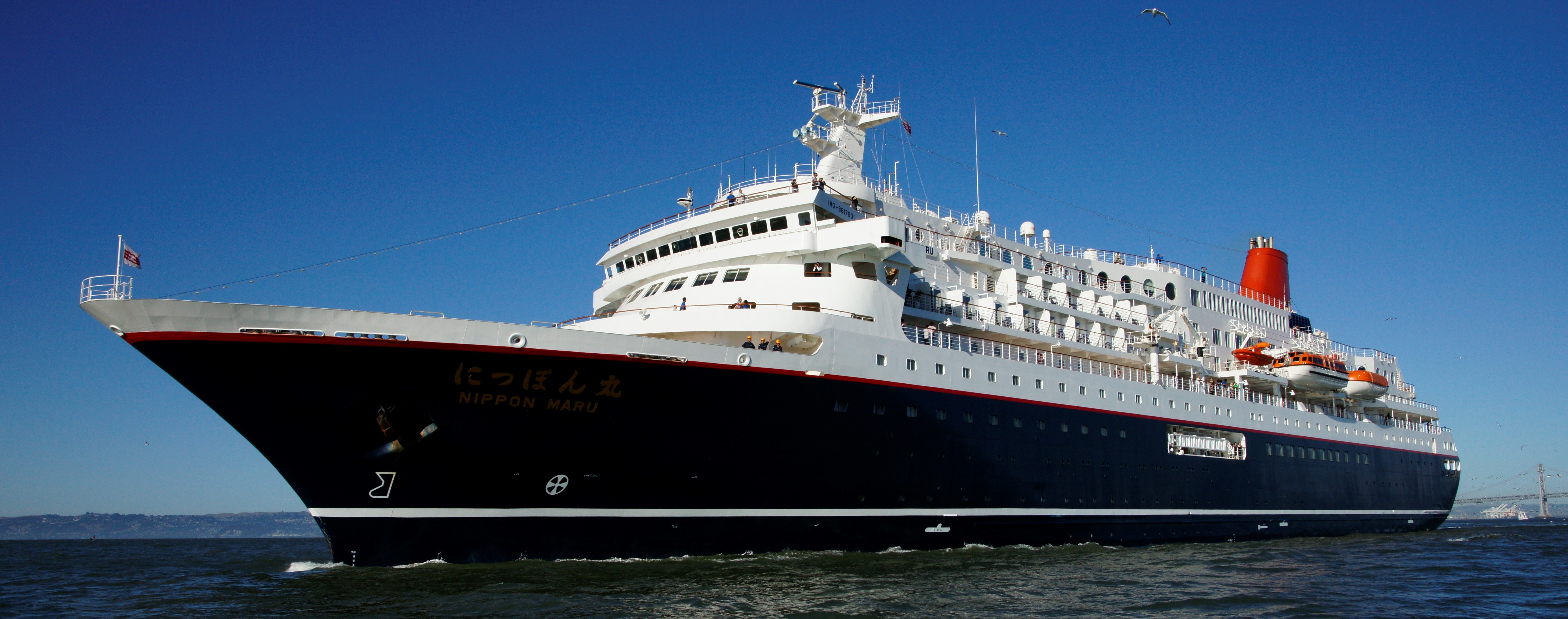 新潟港から豪華客船にっぽん丸が、6月12日発初夏の北海道4日間クルーズを運航・釧路と白老めぐります。