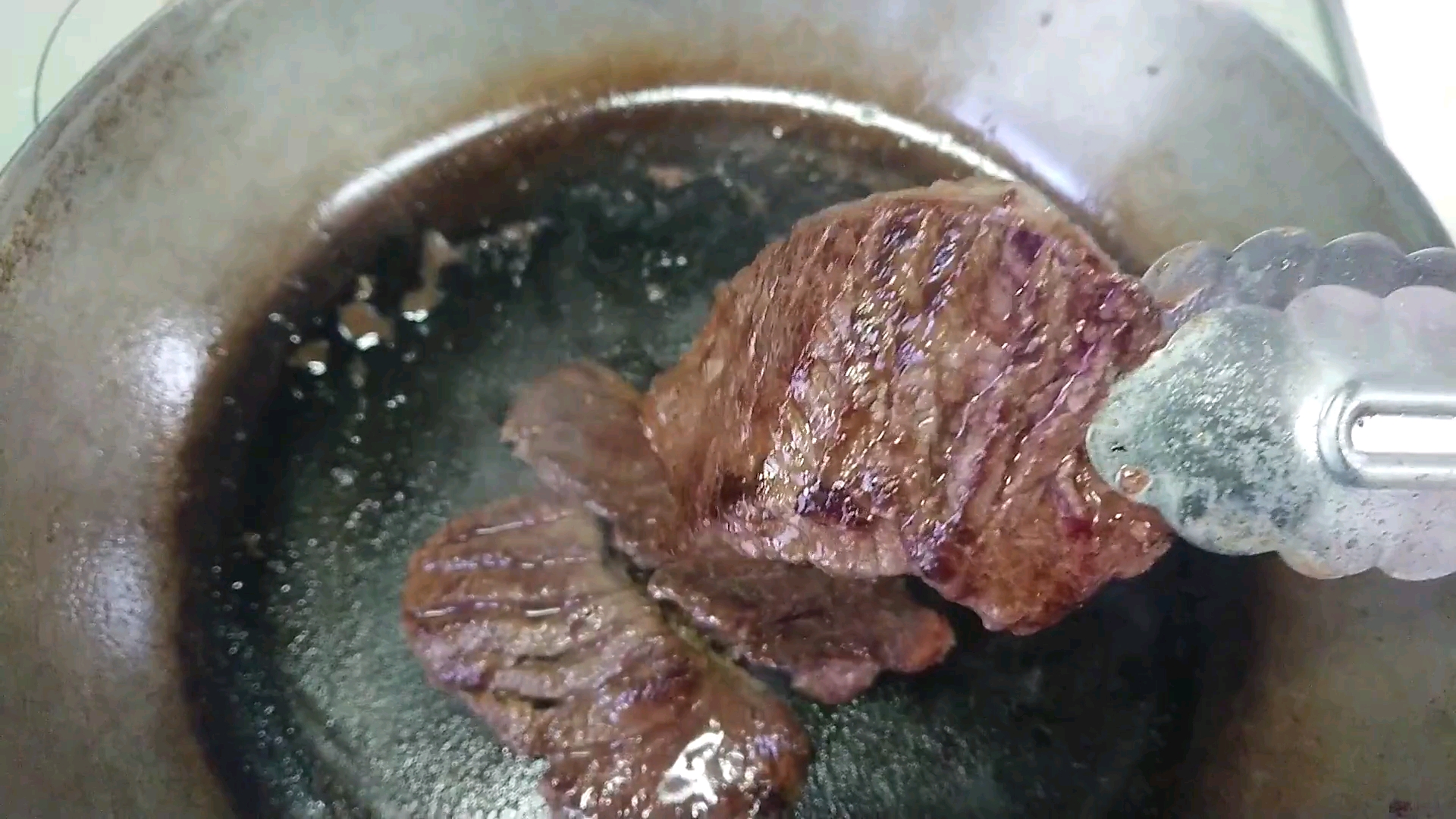 愛犬に鹿肉ステーキ♪