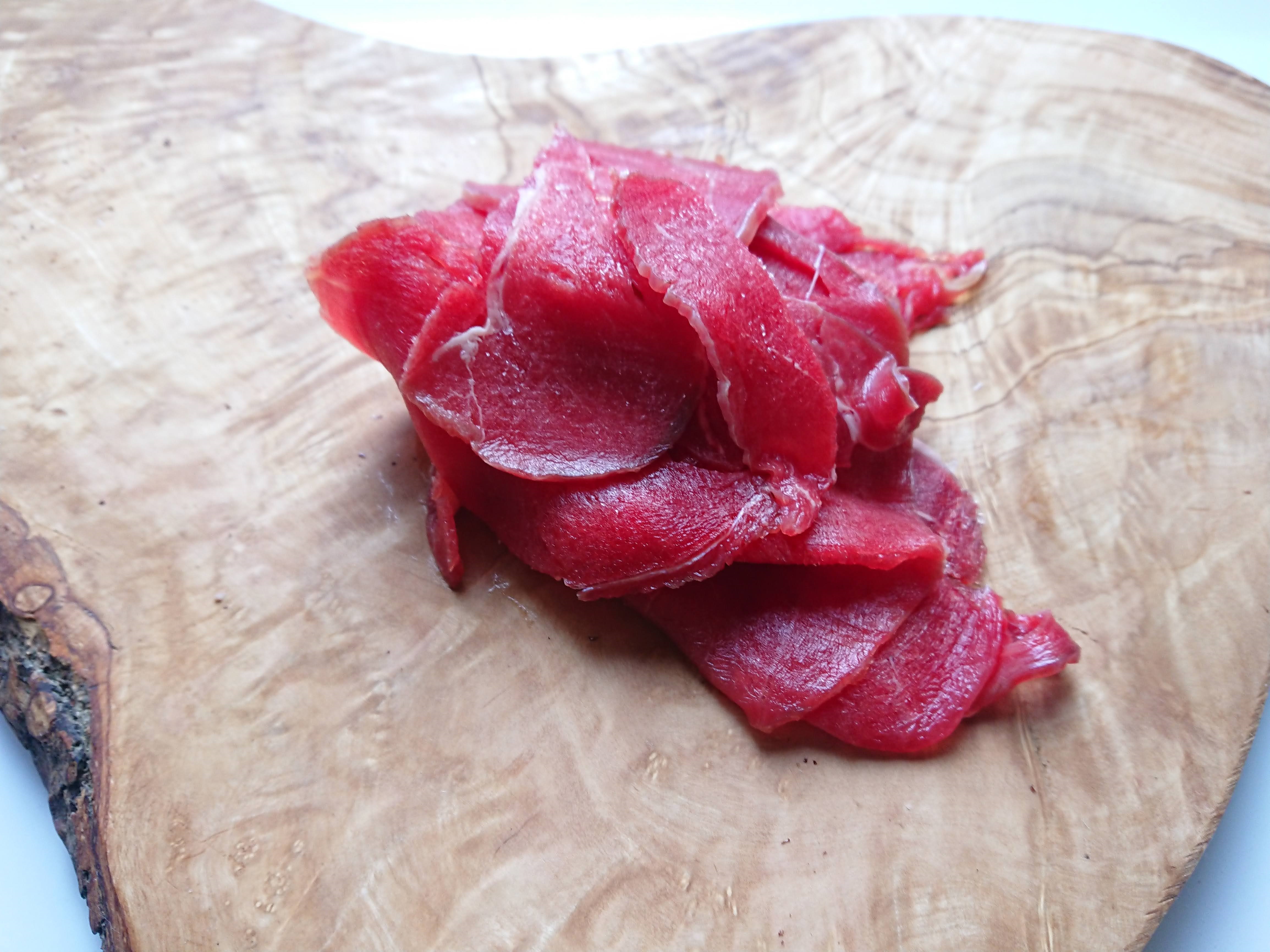 ワンちゃん用の鹿肉の試食