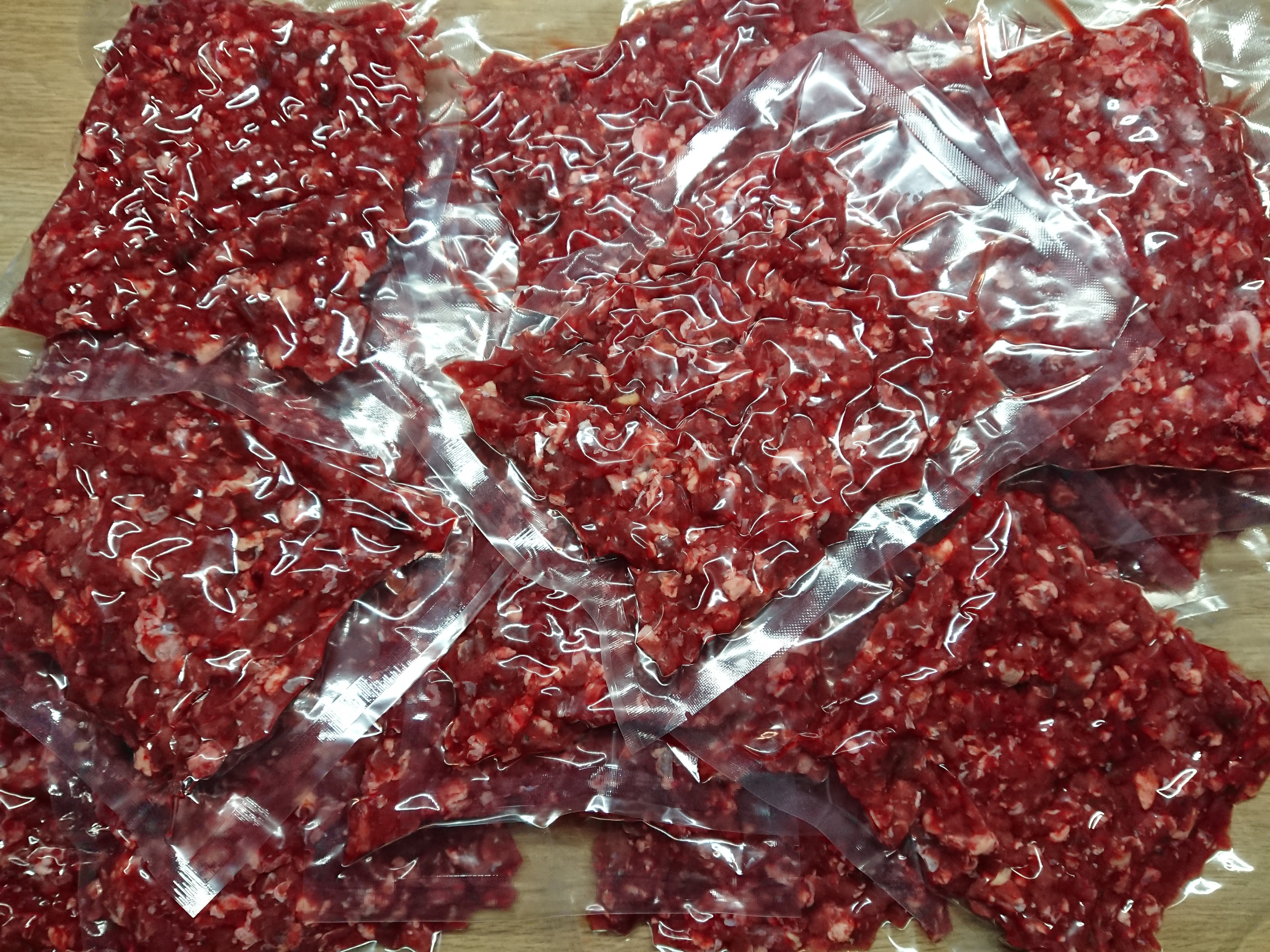 わんこ用鹿肉のミンチの出荷準備
