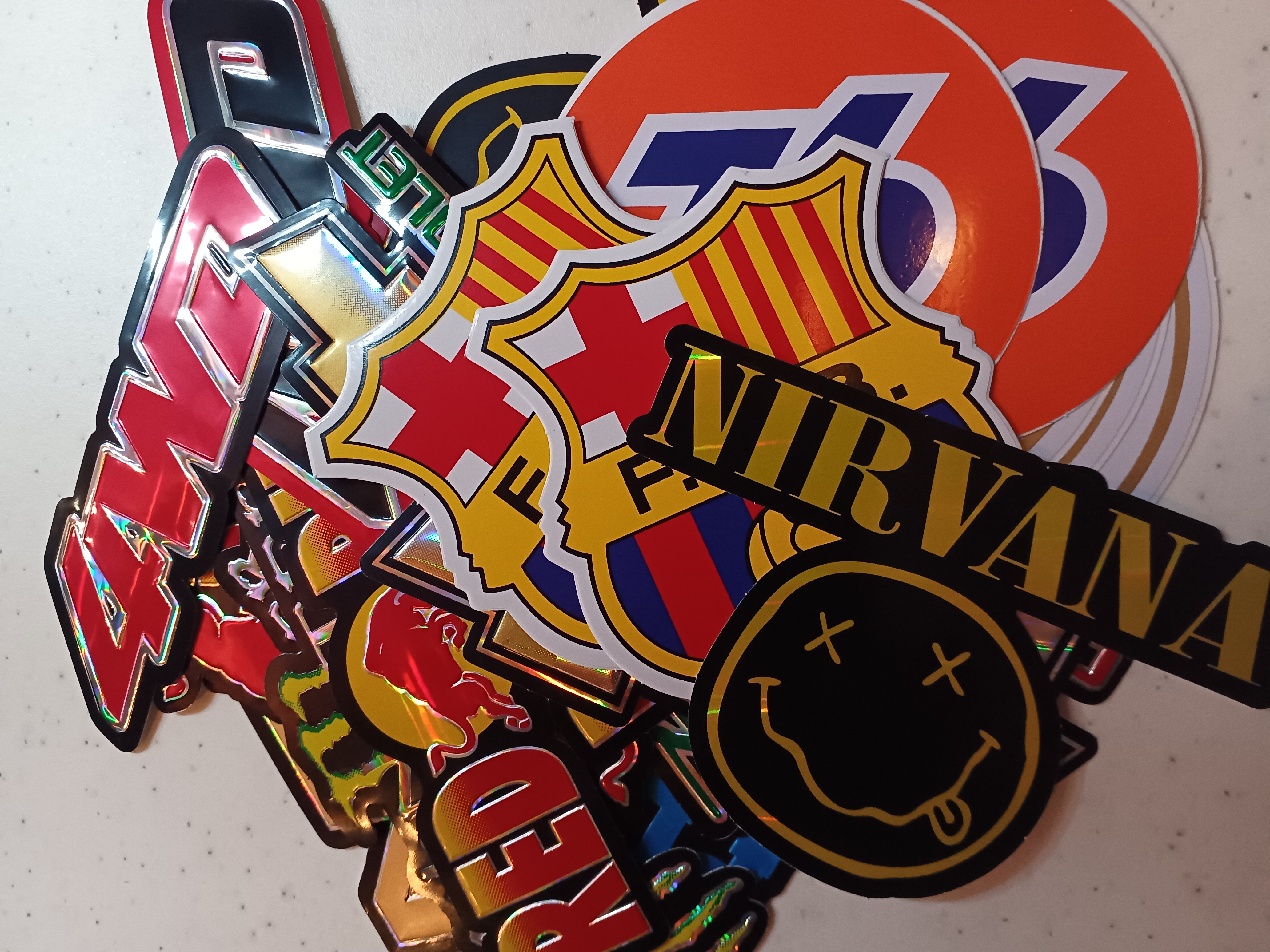 ステッカー大量入荷♪