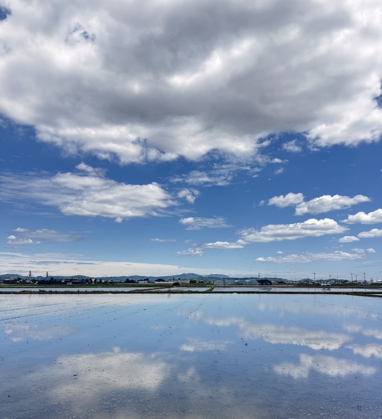 柳川のウユニ塩湖。のどかな田園風景と、恵みの雨に育まれるunimetのモノづくり。
