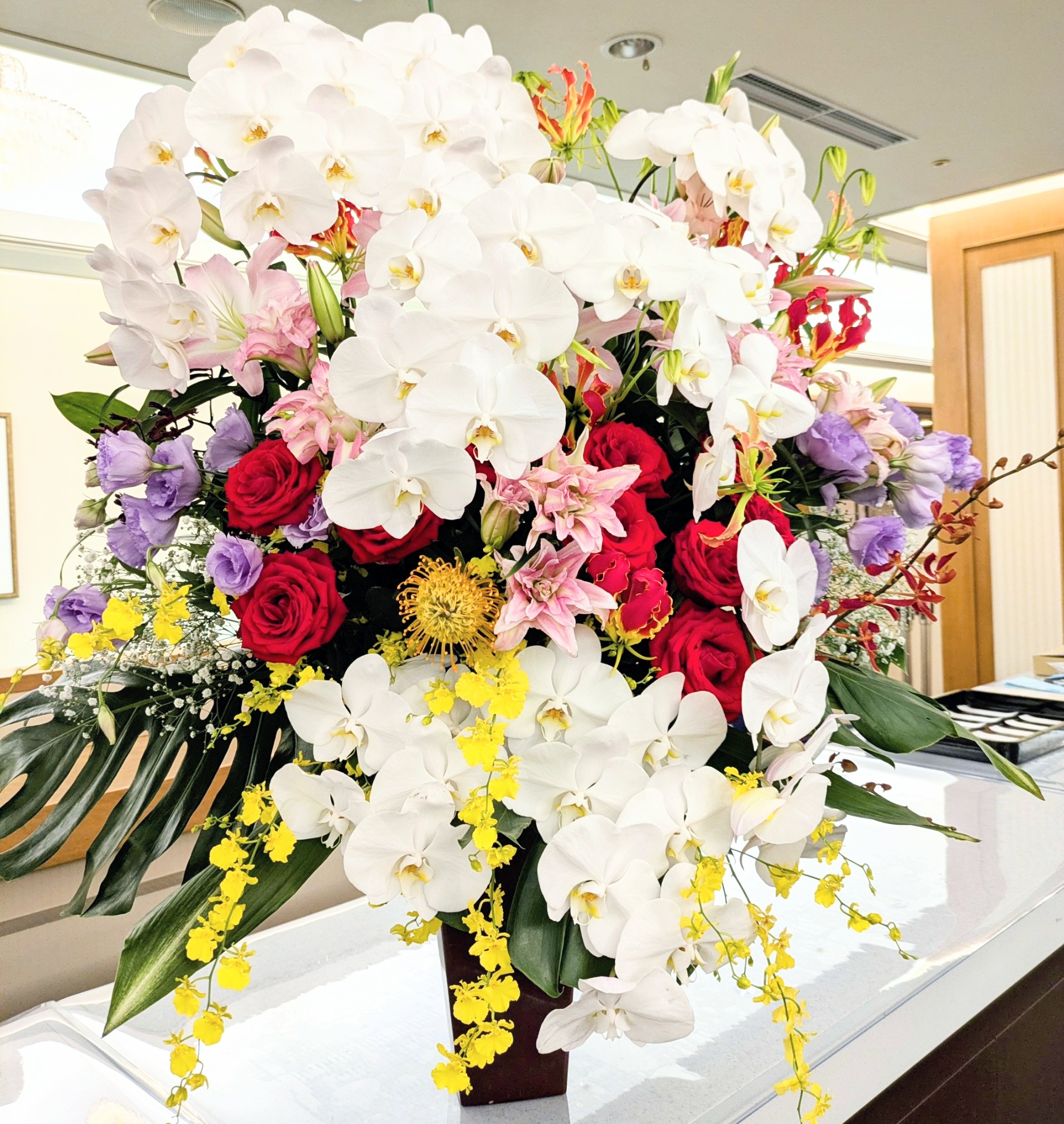 お祝いアレンジ