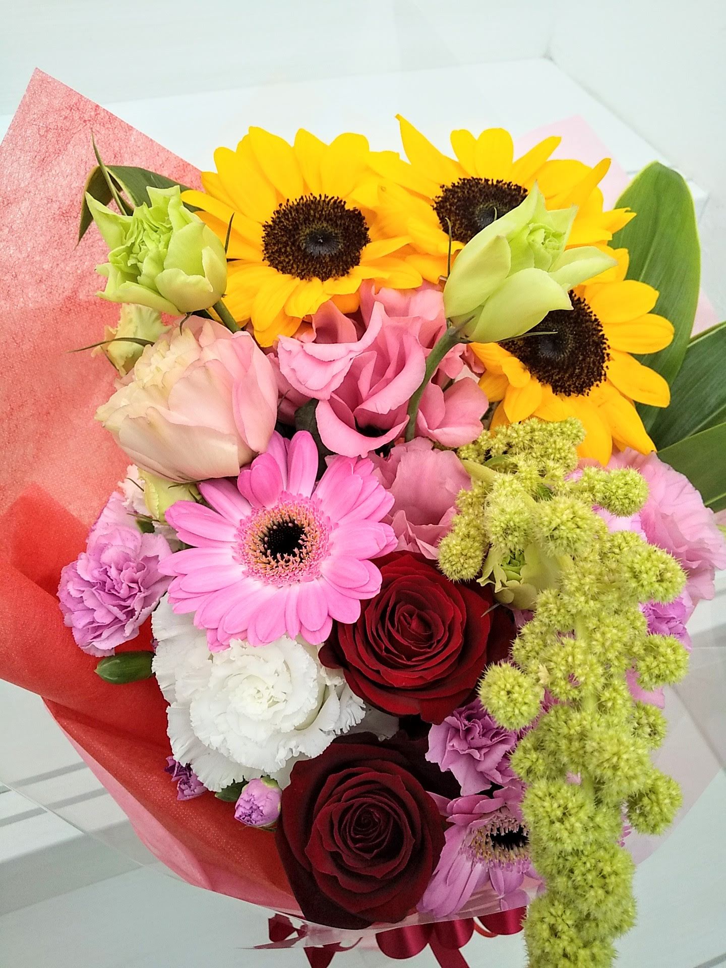 お誕生日の花束お届けいたしました。　【札幌市北区太平のお花屋さん　花だより】