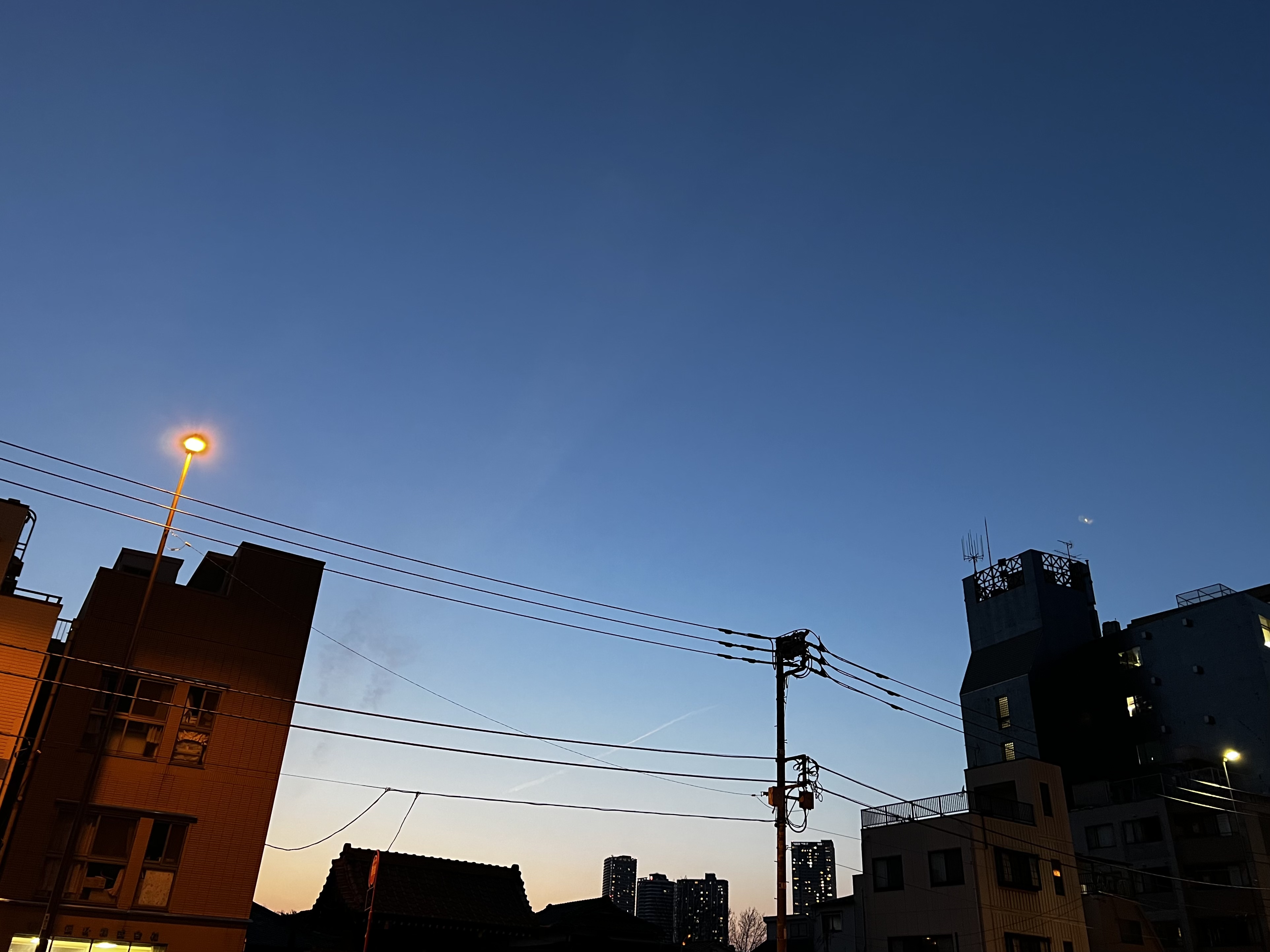 古着屋「空と服」とのキャッチコピー『服たちの声を語る古着屋』って？『服たちの物語』って、なぁに？？