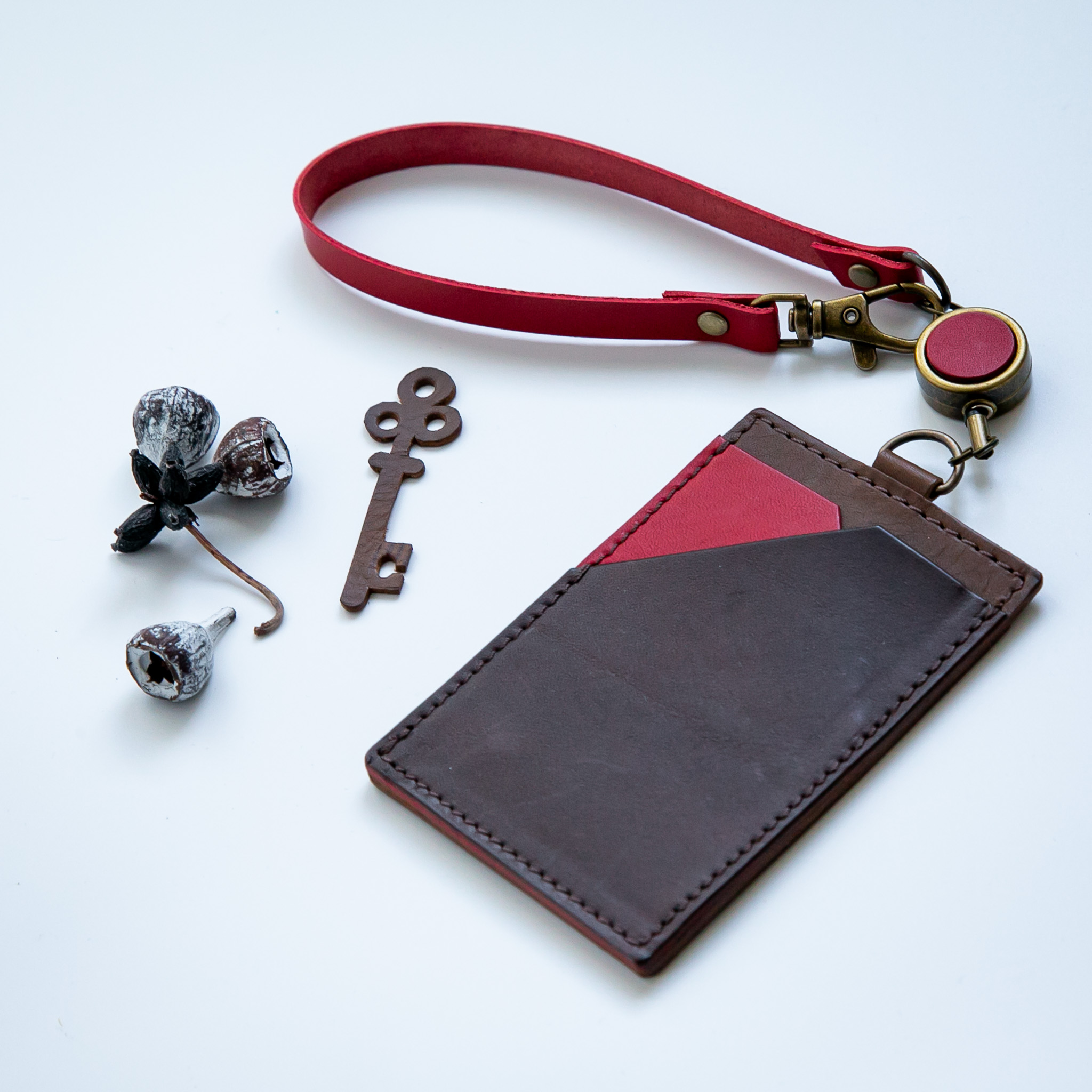 「レッド」を含む配色カスタムオーダーの事例紹介｜イタリアンレザー｜赤