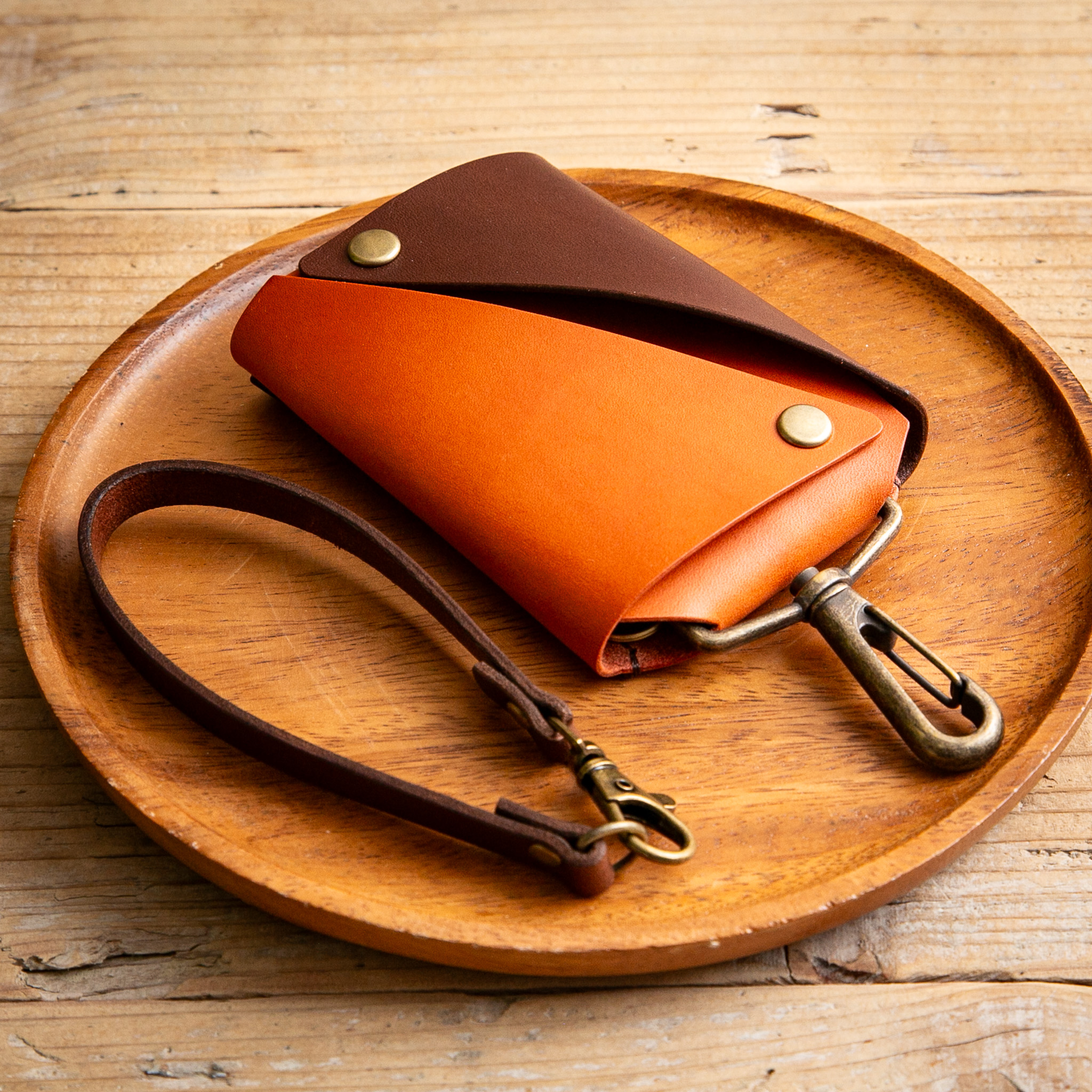 「レンガオレンジ」を含む配色カスタムオーダーの事例紹介｜イタリアンレザー｜オレンジ