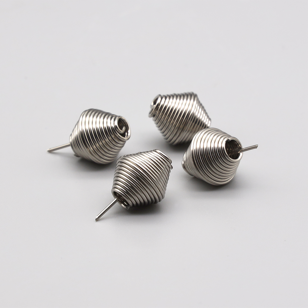 紙にやさしい画鋲、発売します!