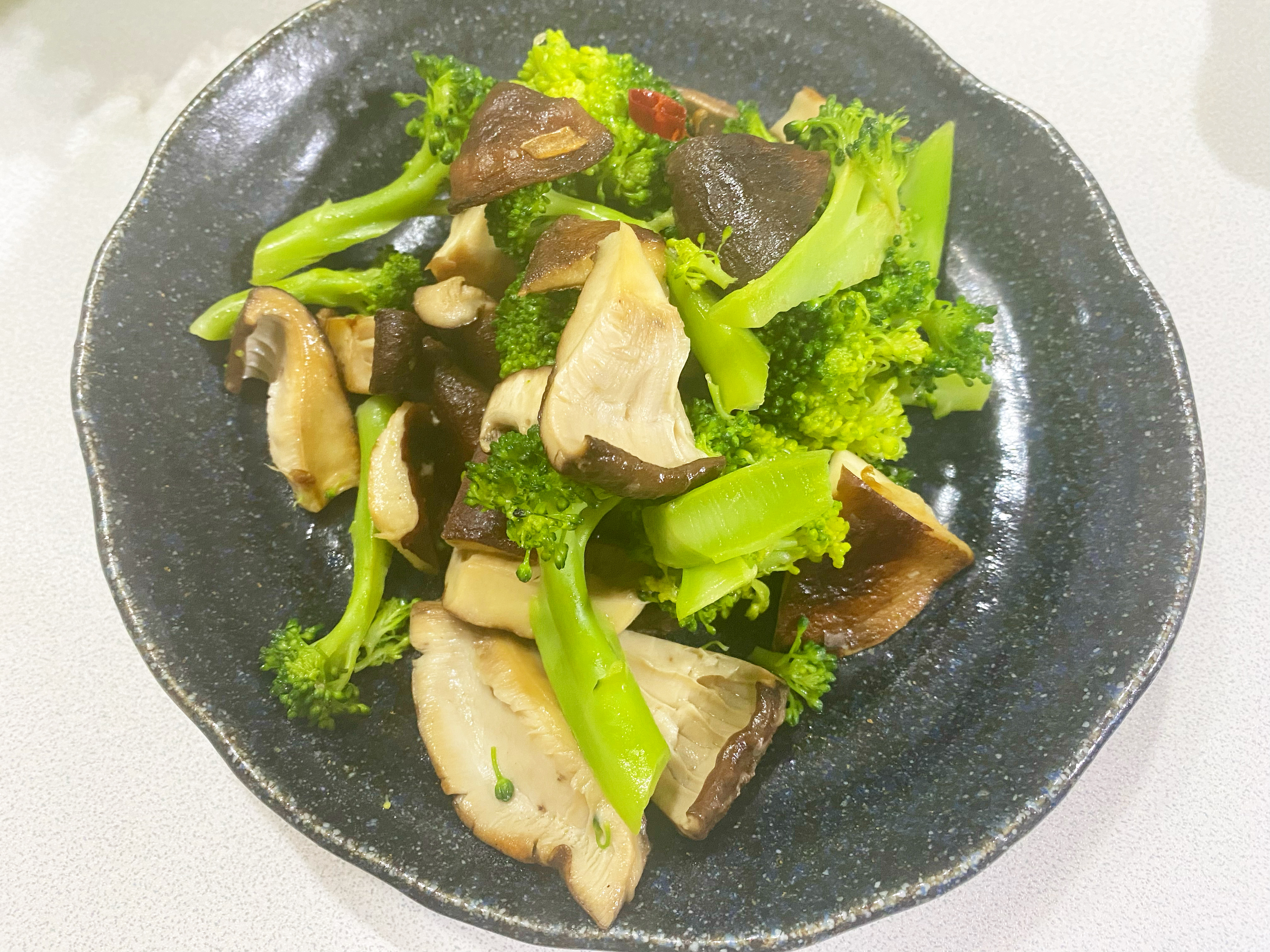 美味しすぎる原木椎茸とブロッコリー✨🥦