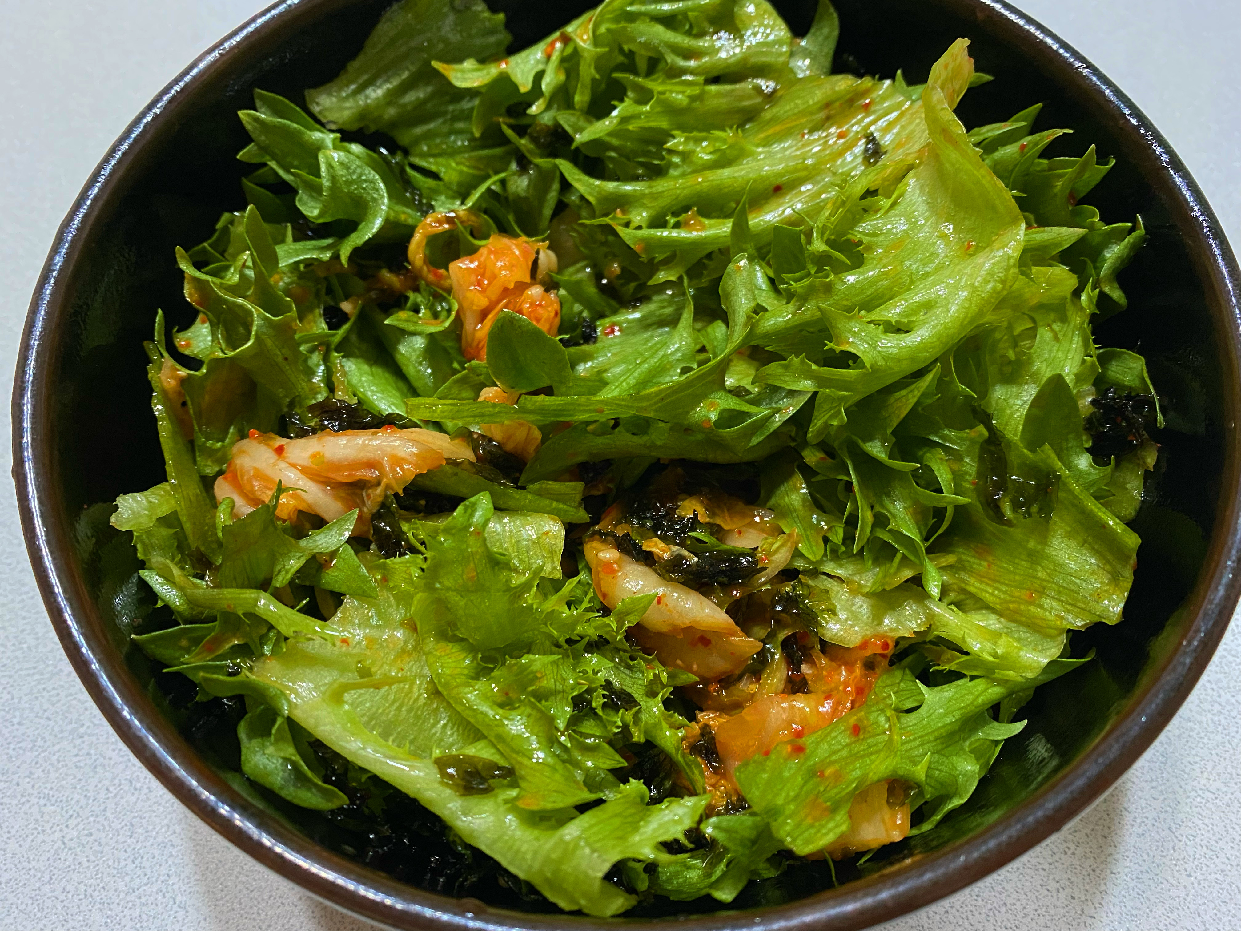 リーフレタスとキムチの和えるだけサラダ✨🥗