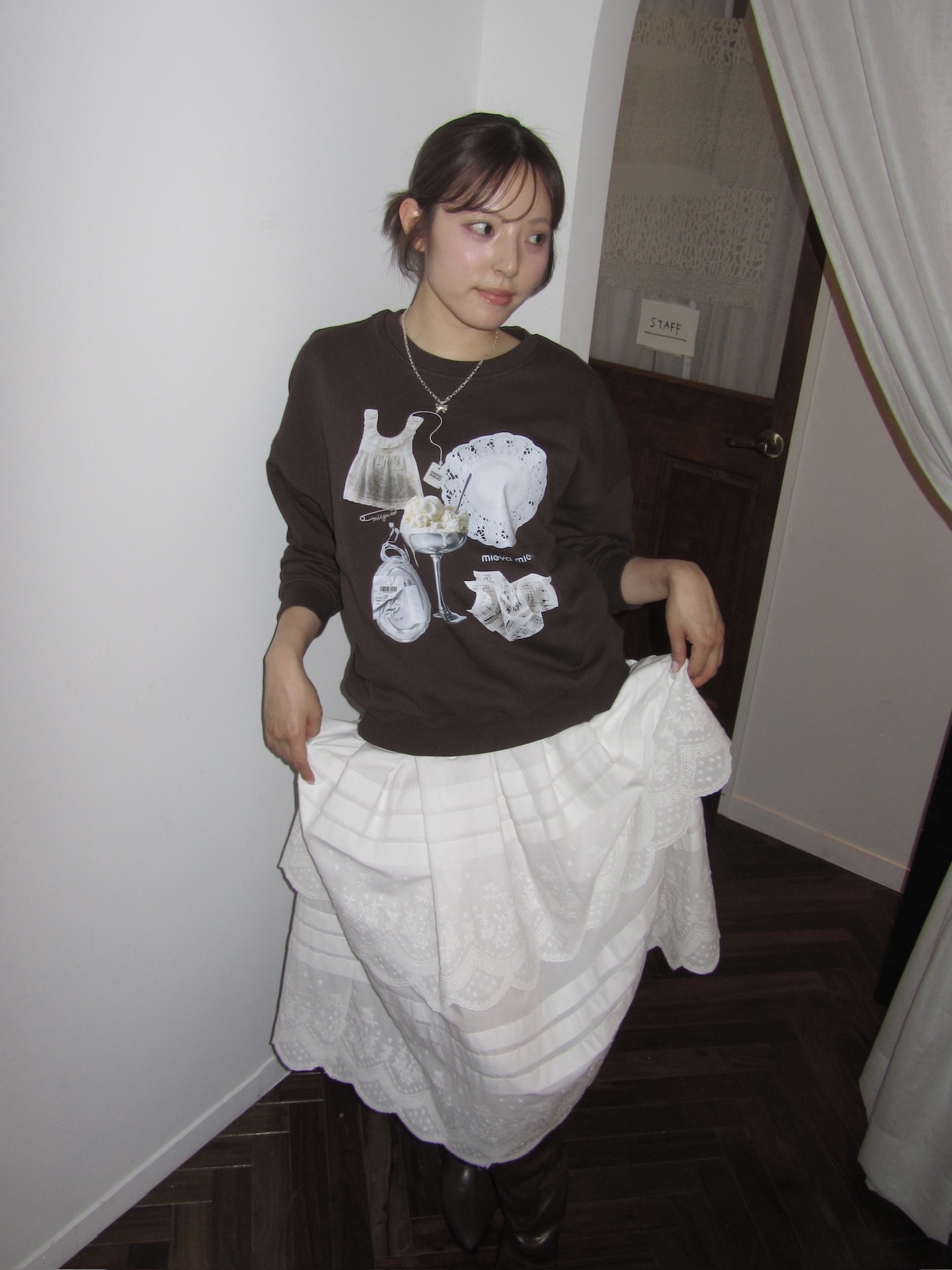 8/18 Tue. 19:00 TEA LOG SWEAT