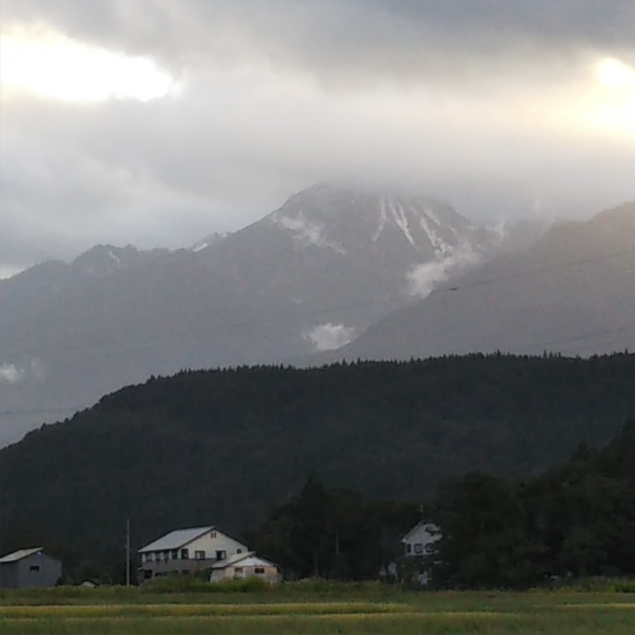 妙高山も初冠雪！