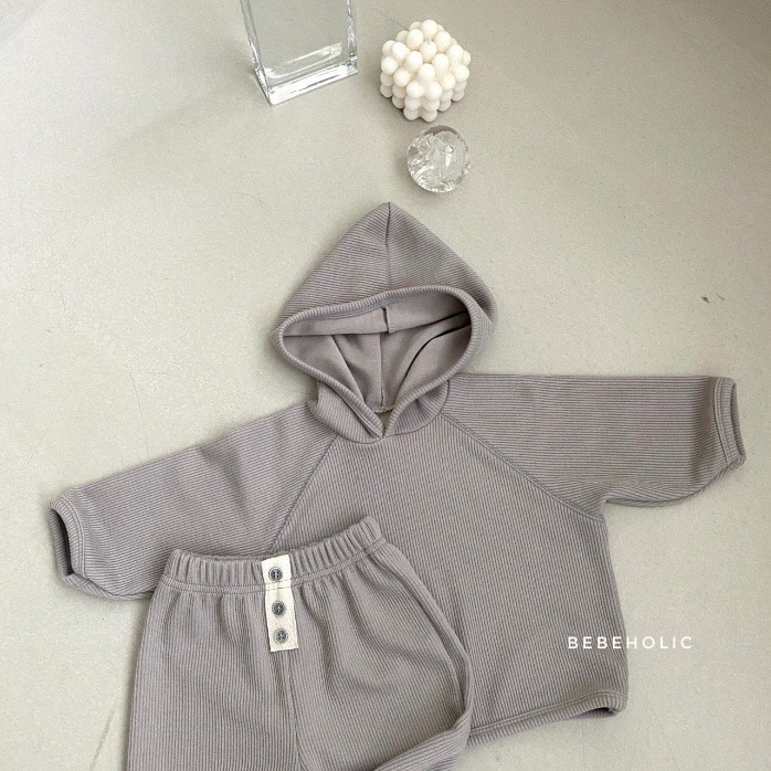 『BEBE HOLIC』商品10アイテム入荷予定♪