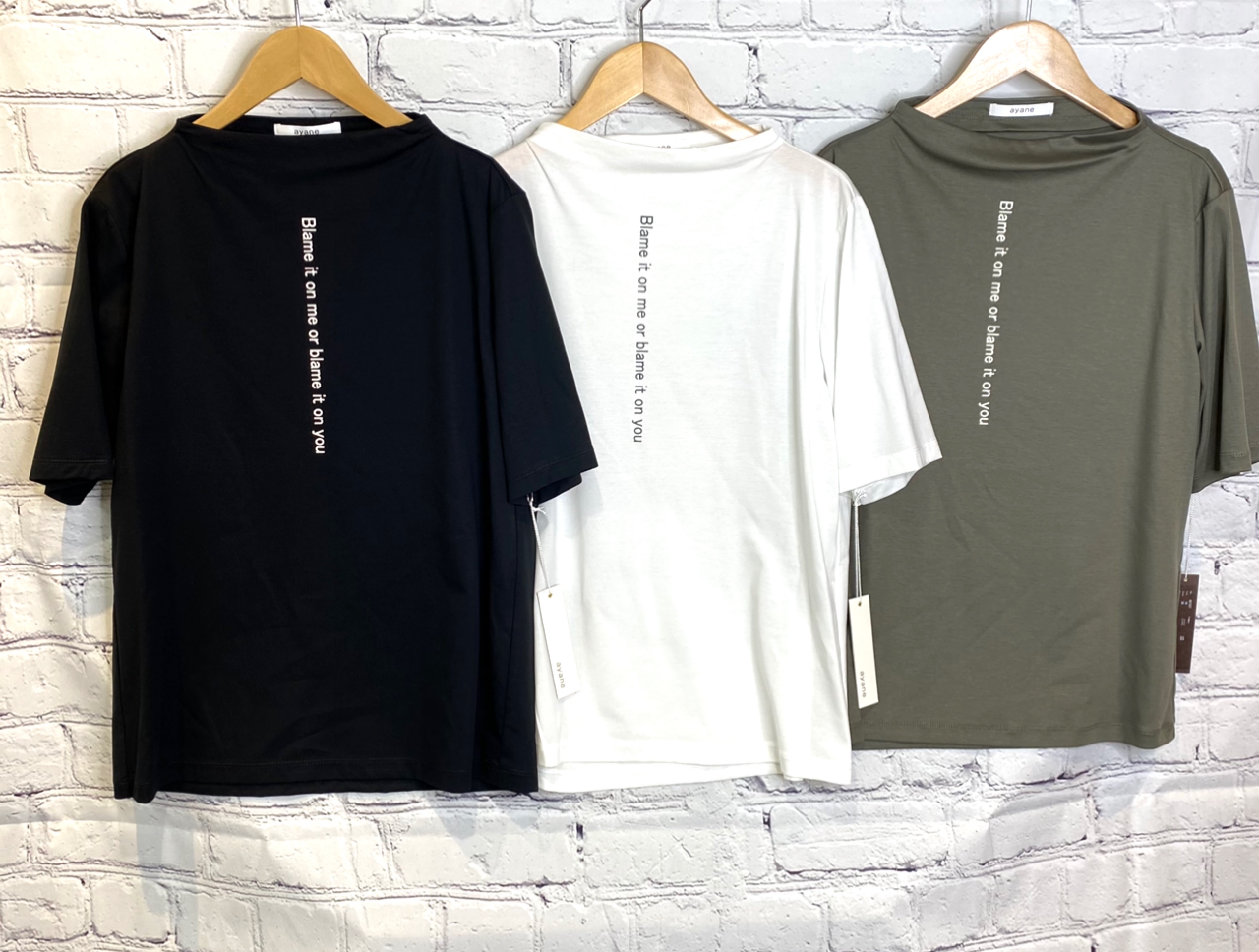 再入荷！人気ブランドayane縦ロゴコンパクトTシャツ❤️