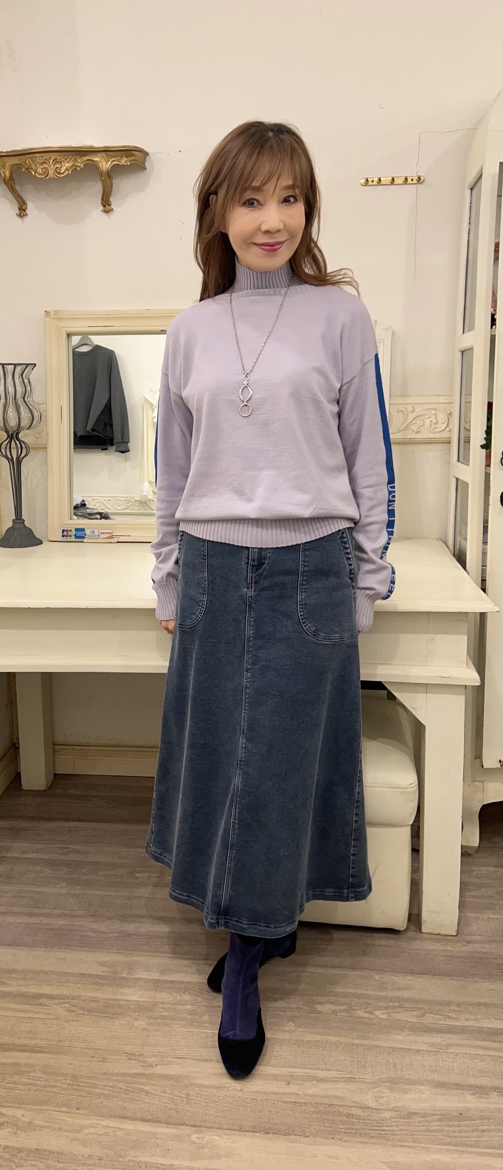 ドスディオサスのライン入りニット♡