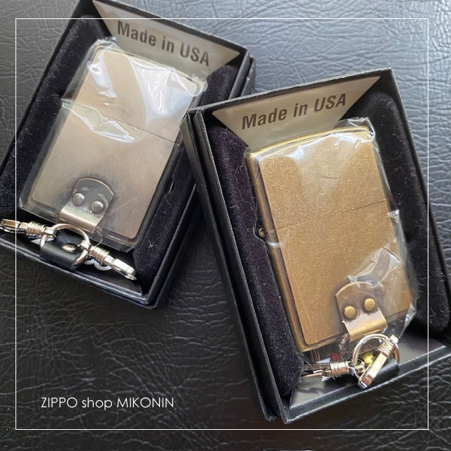NEW ZIPPO キーホルダージッポー 銀バレル＆真鍮バレル メタル貼り