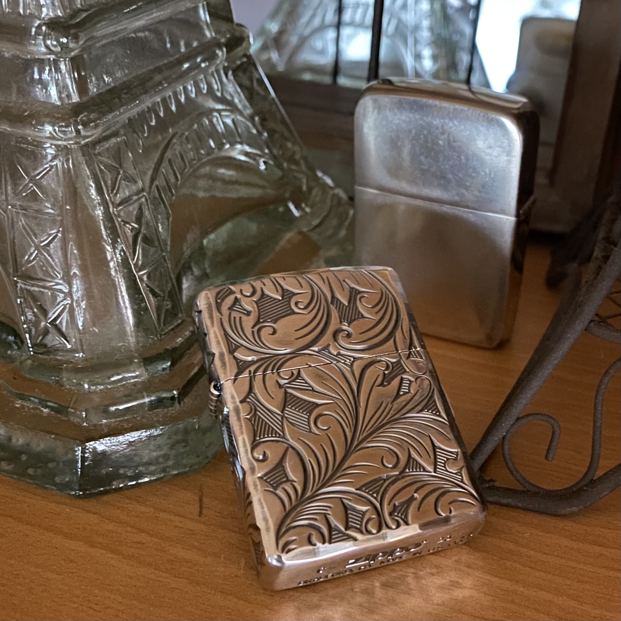 深彫りが似合う ZIPPO ARMOR