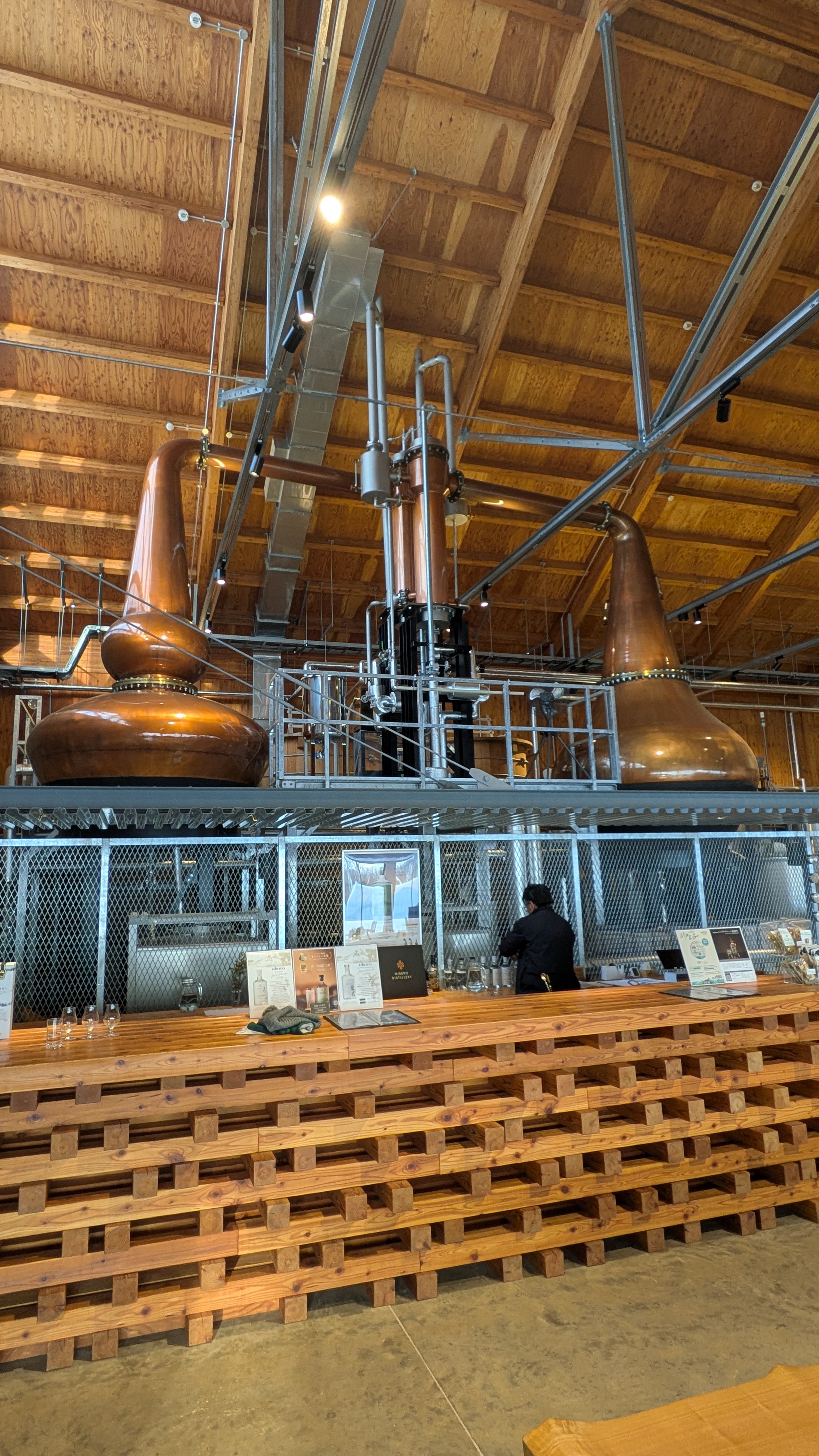 ジンとウイスキーの蒸留