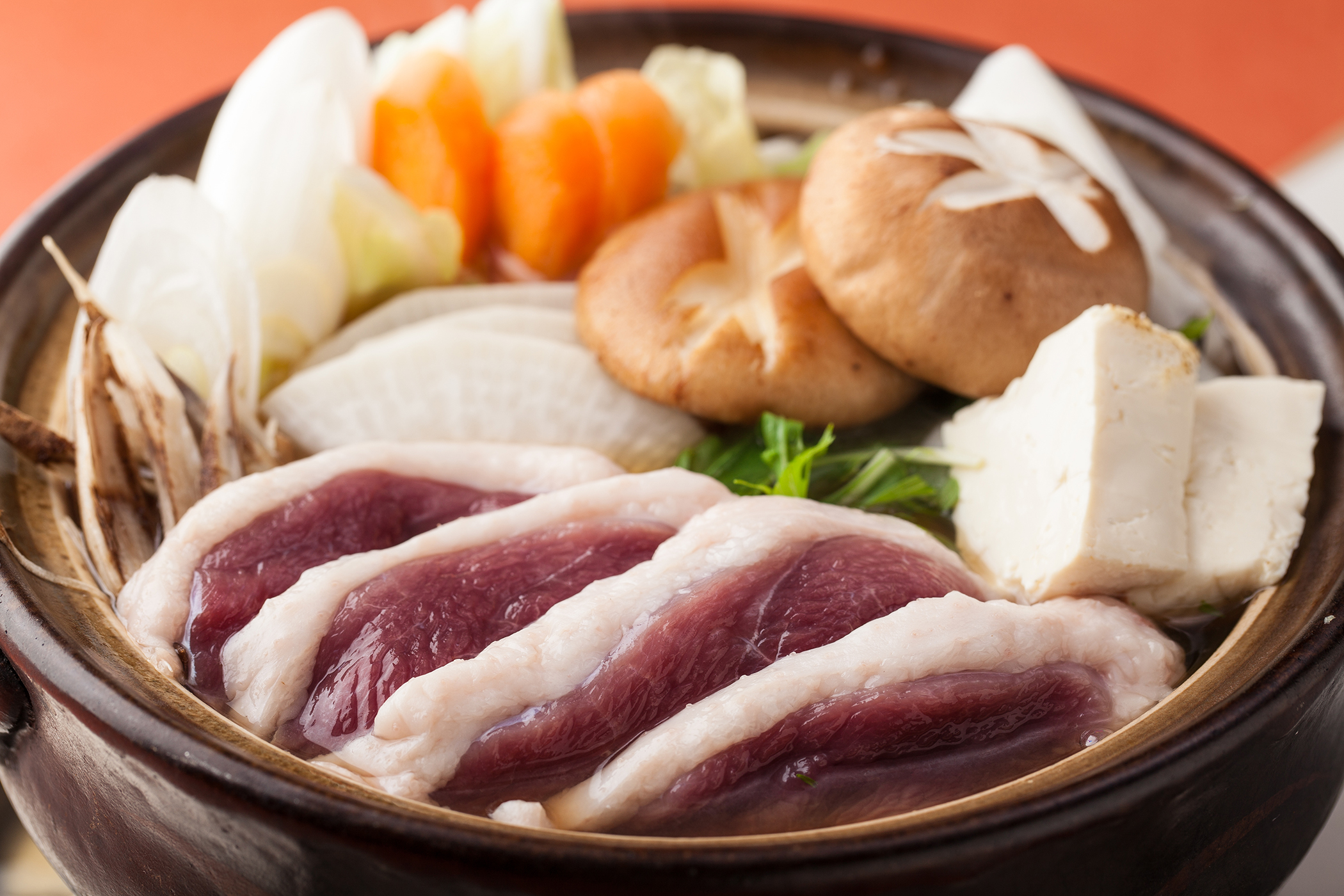 合鴨名家と人気炭火モツ鍋店のプロ仕様コラボ！出汁まで美味しい鴨鍋！