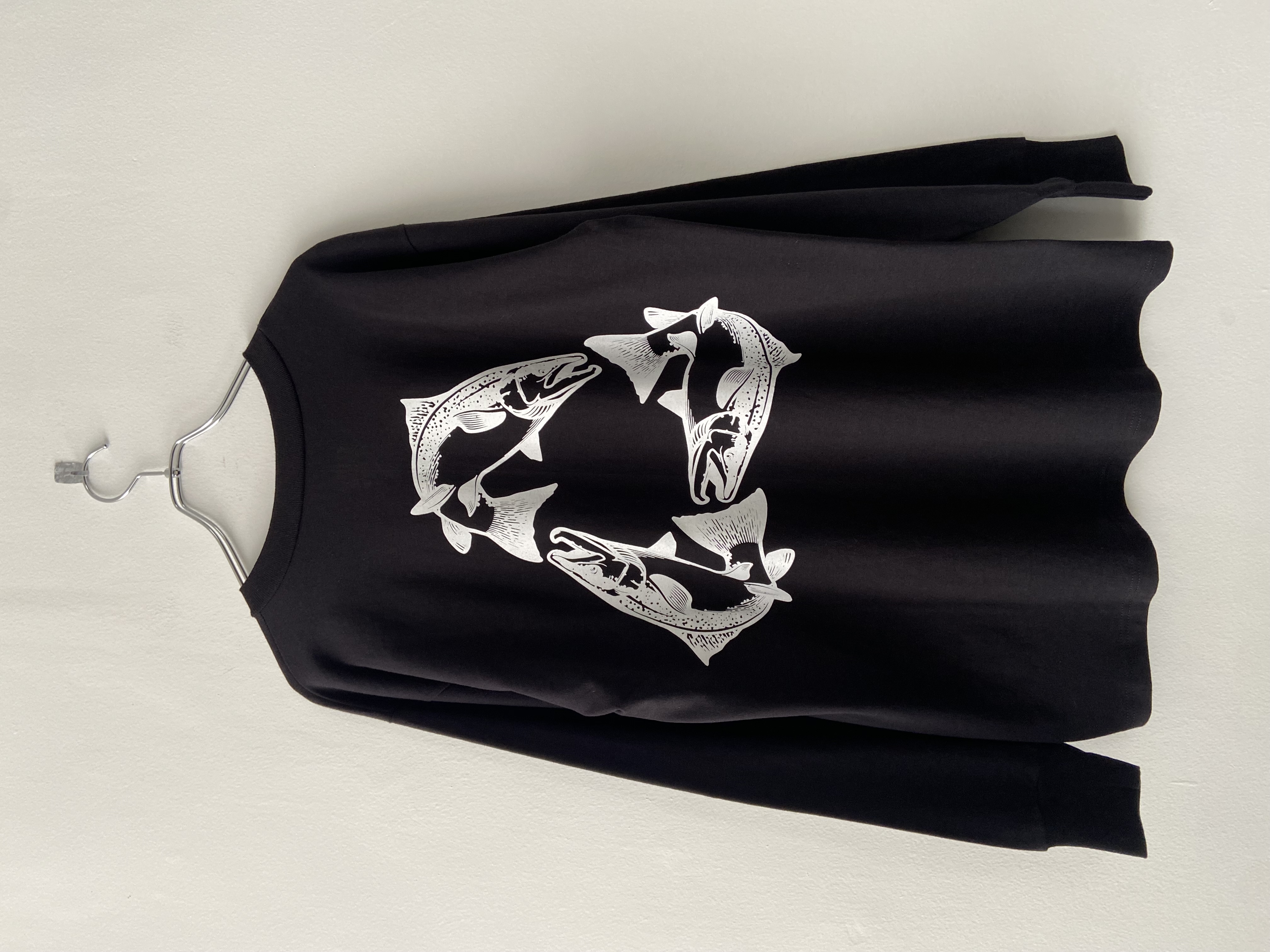 BOOTLAB / SALMONS TRIANGLE LS TEE - BLACK