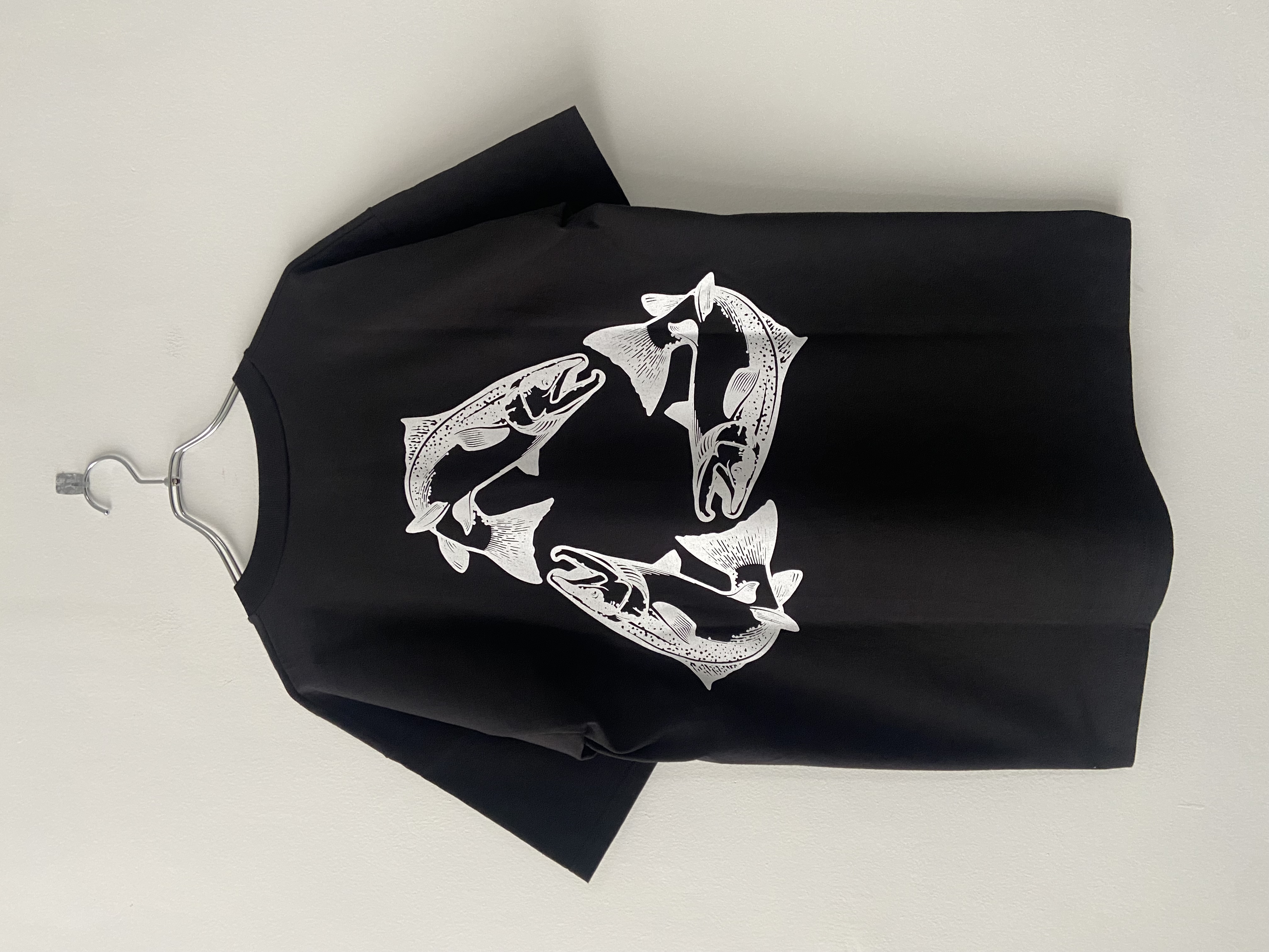 BOOTLAB / SALMONS TRIANGLE SS TEE - BLACK