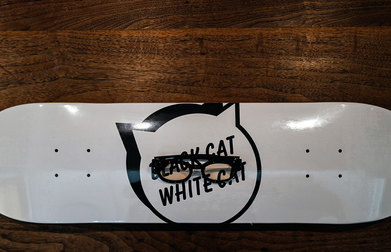 20:00 Drop ᐞ NSH × BLACK CAT WHITE CAT ᐞ